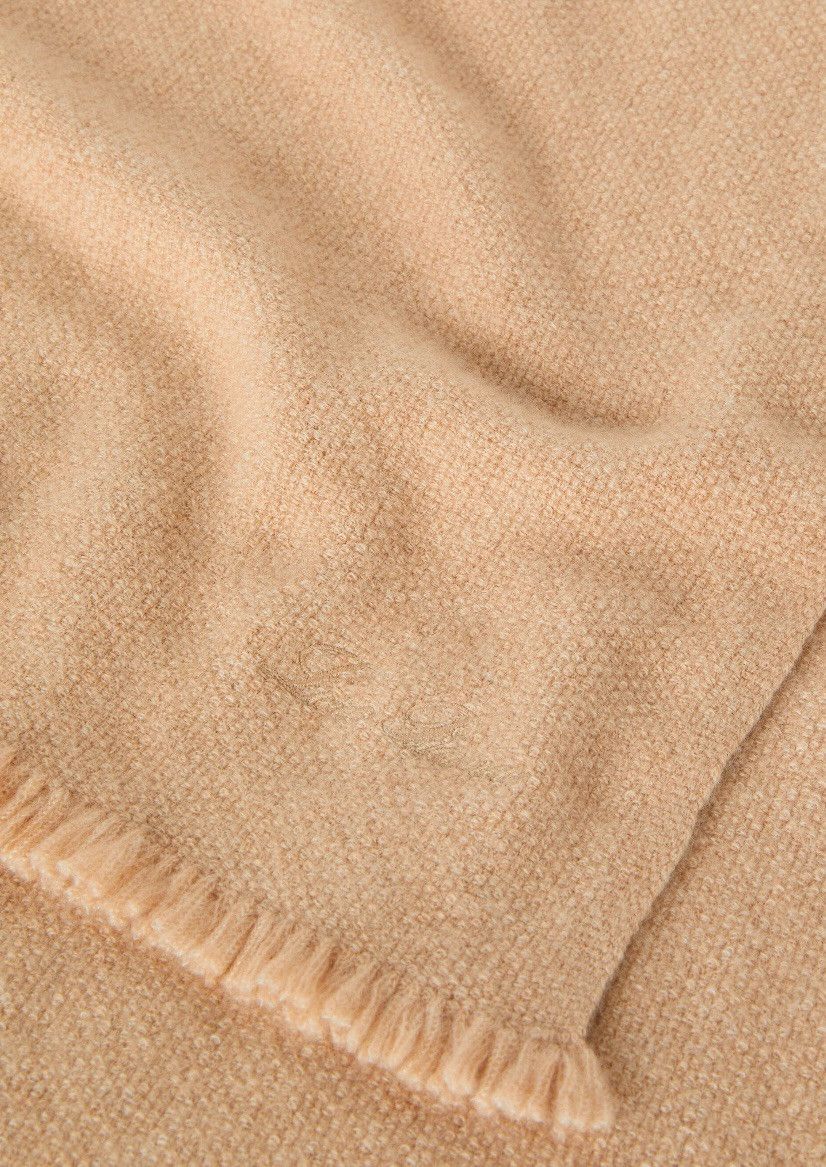 Loro Piana o1srvl11e0325 FAN9269 Size: OS / Sciarpa Scarf in Camel Size ONE SIZE - 3 Thumbnail