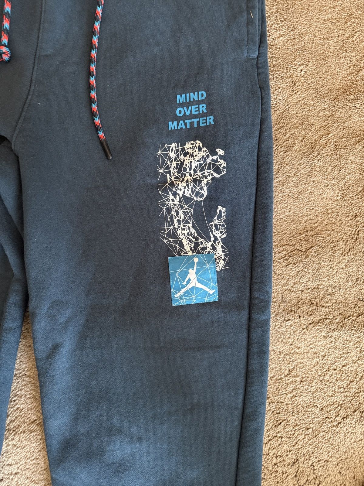 Jordan Brand Jordan Sweatpants Size US 30 / EU 46 - 2 Thumbnail