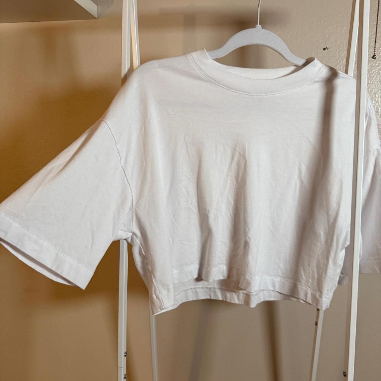 Abercrombie & Fitch white crop top🩶 Size S / US 4 / IT 40 - 2 Thumbnail