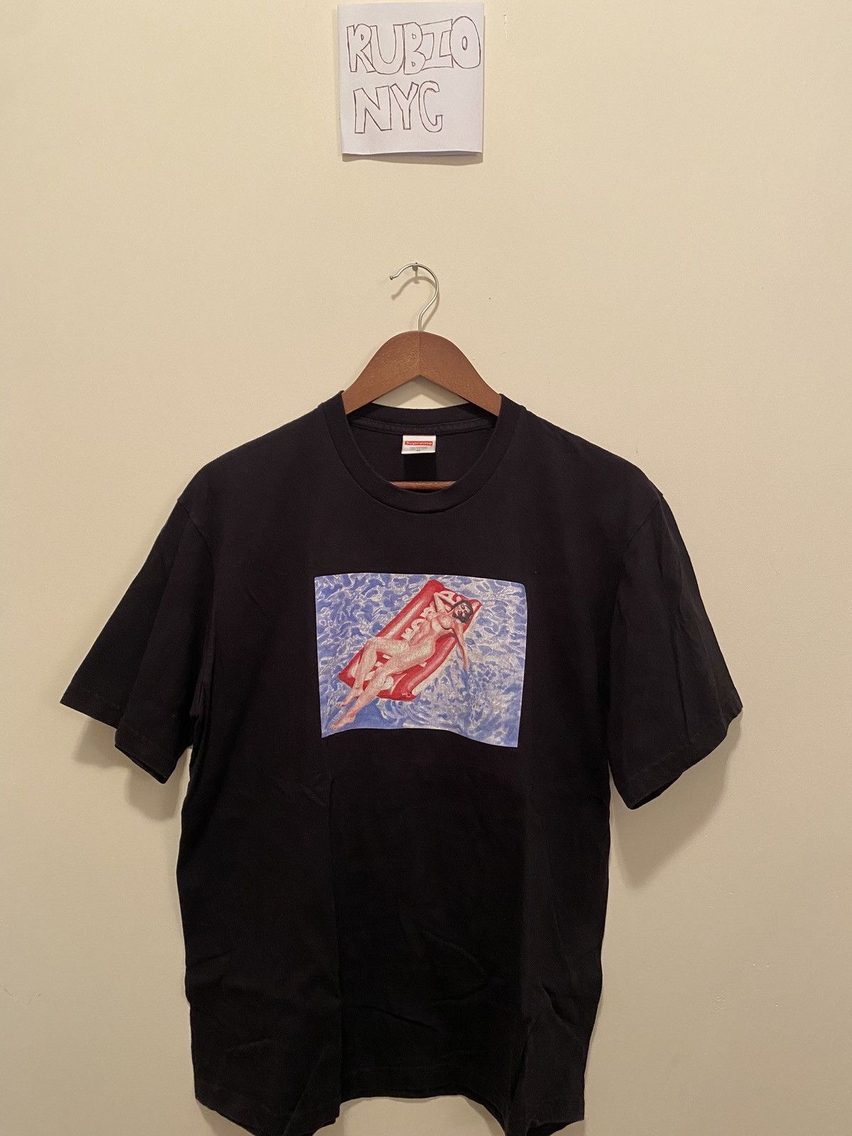 Supreme Supreme Float Tee SS22 (Black Size M) | Grailed