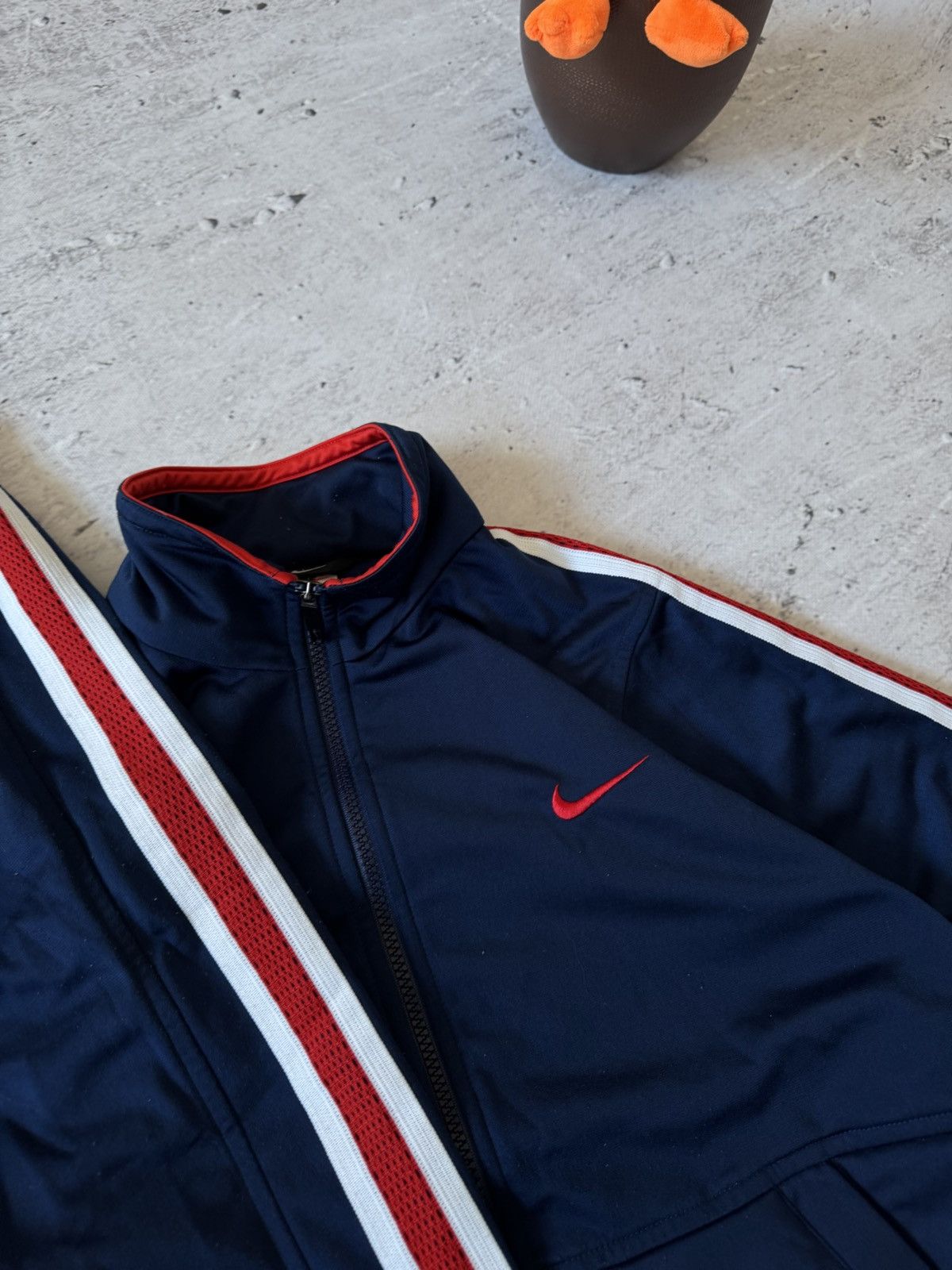 Nike × Vintage NIKE VINTAGE BASIC LOGO OVERSIZE BAGGY TRACK SUIT FIT Size US S / EU 44-46 / 1 - 5 Thumbnail