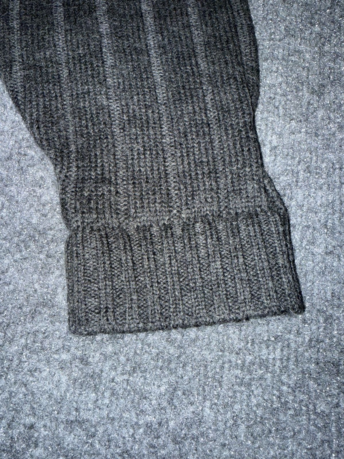 Brooks Brothers Vintage Brooks Brothers Merino Wool V-Neck Sweater XL Size US XL / EU 56 / 4 - 4 Thumbnail