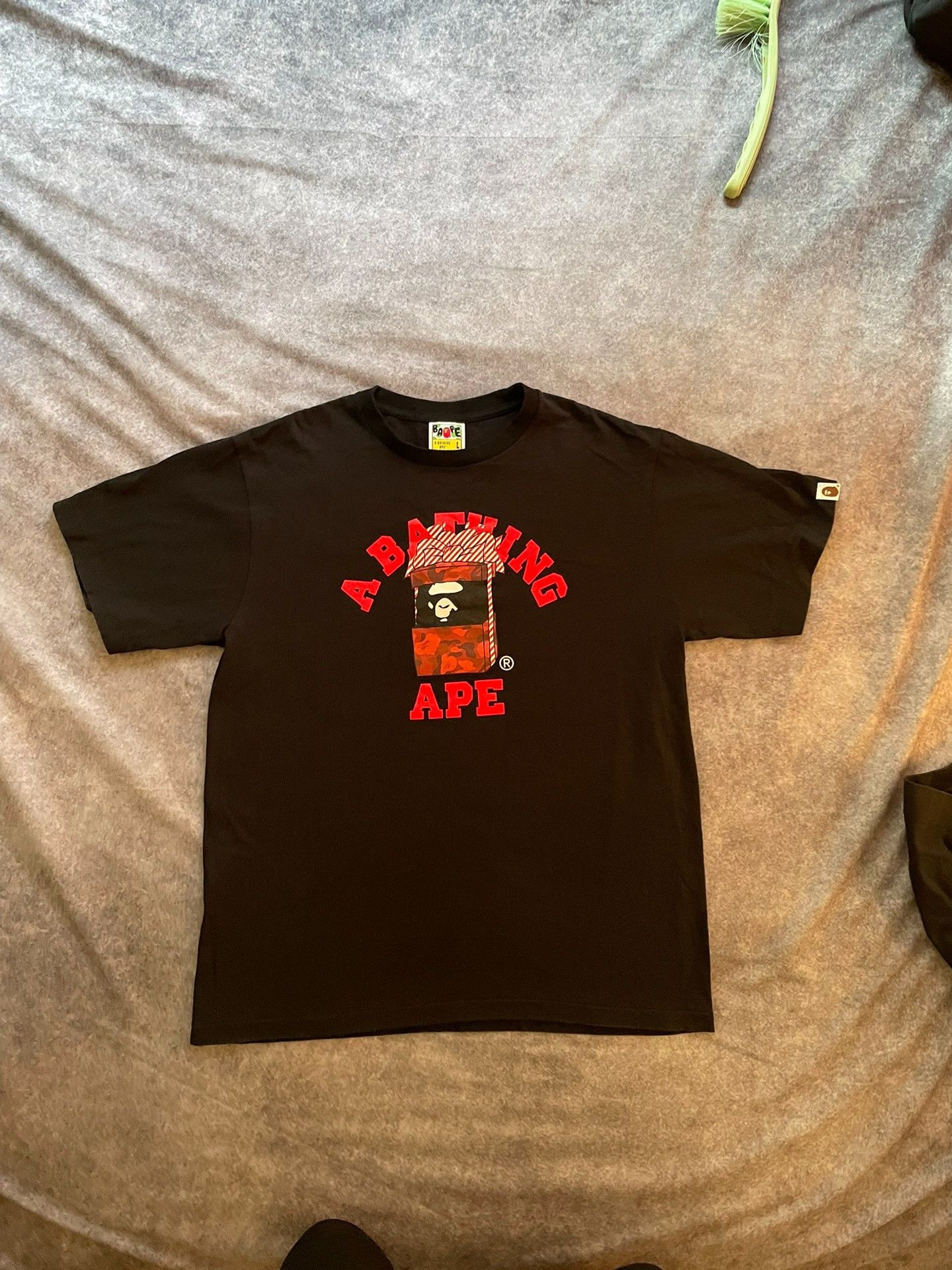Bape Bape T Multi Shark T-Shirt Casual Size US L / EU 52-54 / 3 - 1 Thumbnail