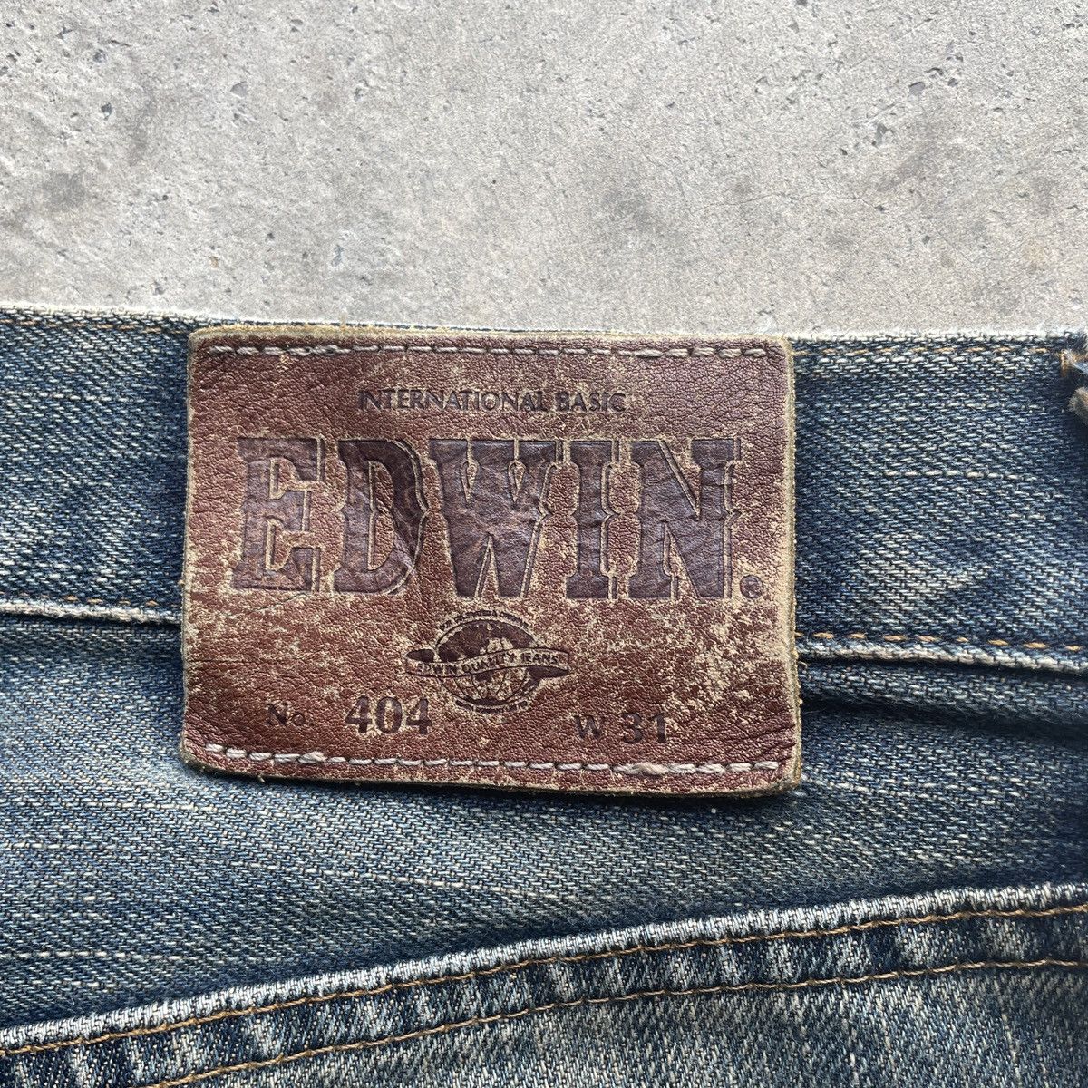 Japanese Brand Vintage Edwin 404 Japan Faded Denim Jeans Pants W31 Size US 31 - 10 Thumbnail