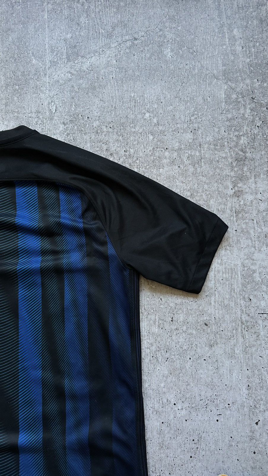 Nike 2016/17 Nike Inter Milano Authentic Home Soccer Jersey Size US L / EU 52-54 / 3 - 13 Thumbnail