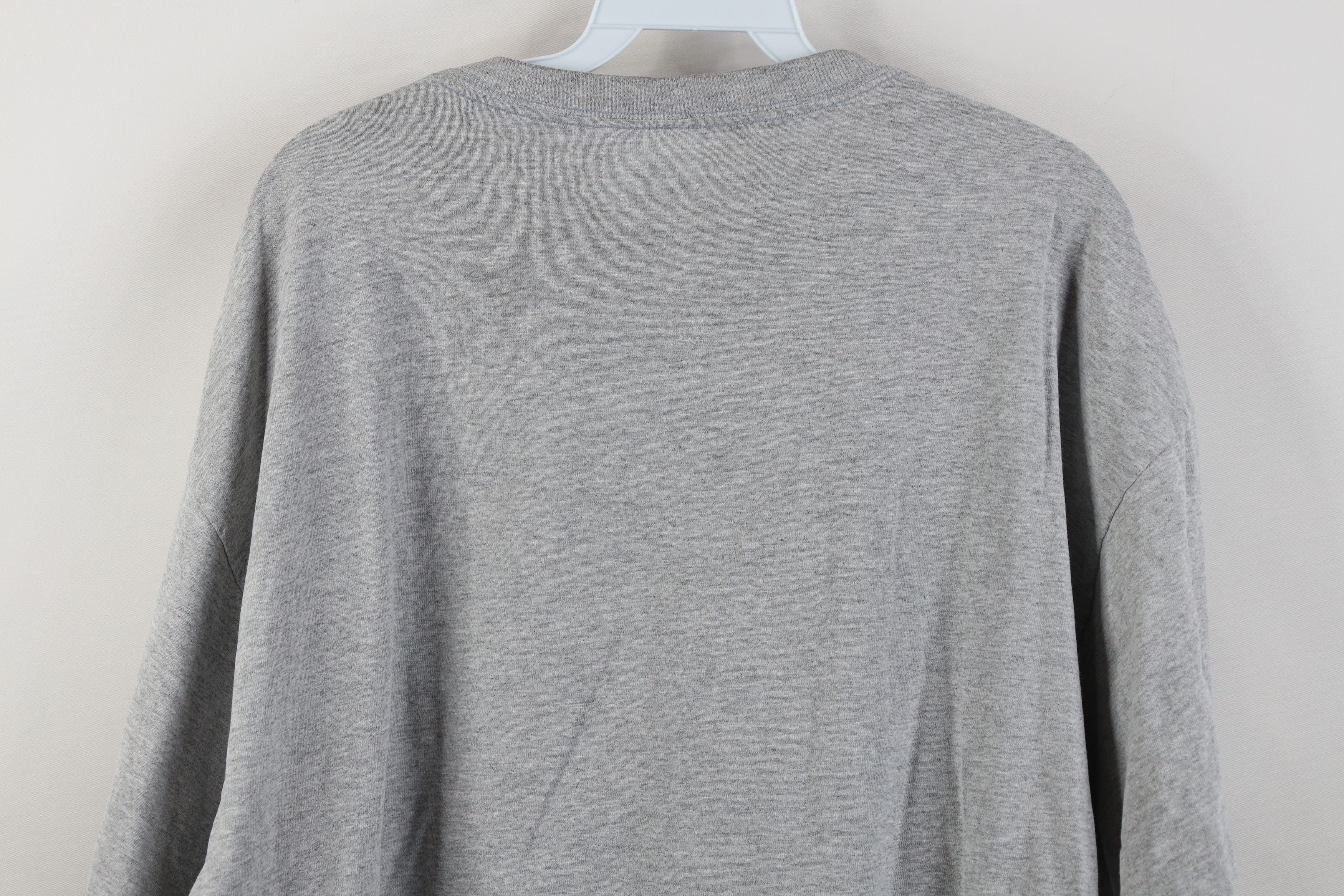 Vintage Vintage Y2K 2004 Daimler Chrysler Motors Car T-Shirt Gray Size US XL / EU 56 / 4 - 12 Thumbnail