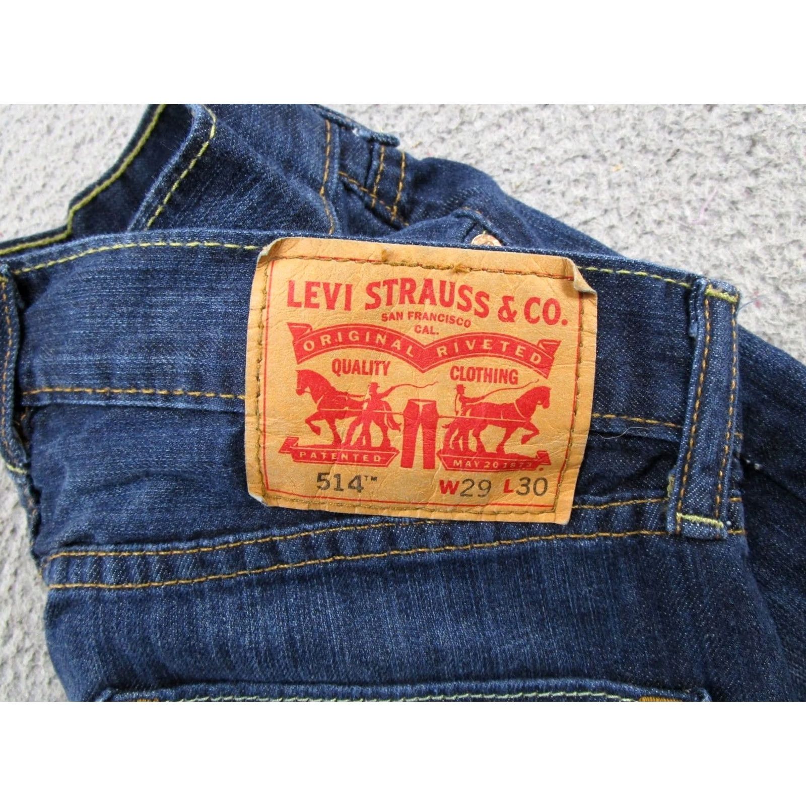 Levi's Levi's 514 Jeans Mens Size 29x30 Blue Denim Straight Leg 5-Pocket Regular Rise Medium Wash - Size US 29 - 6 Thumbnail
