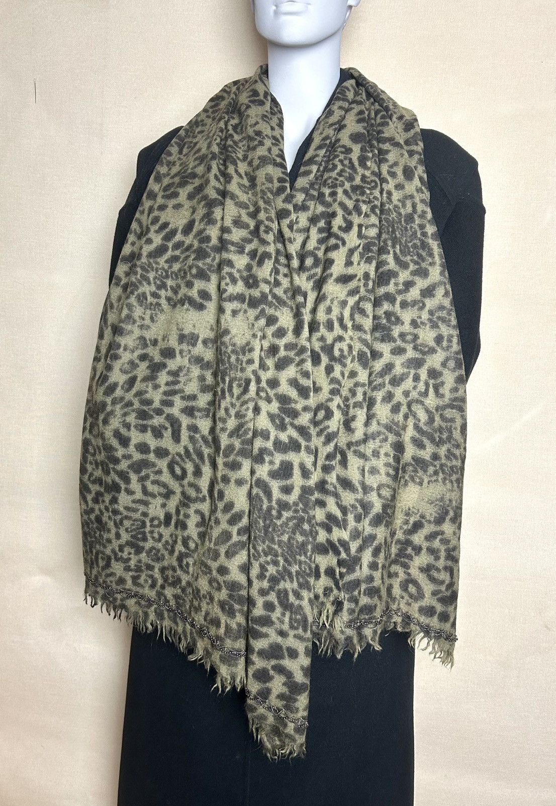Hugo Boss Hugo Boss Orange animal print scarf Size ONE SIZE - 2 Thumbnail