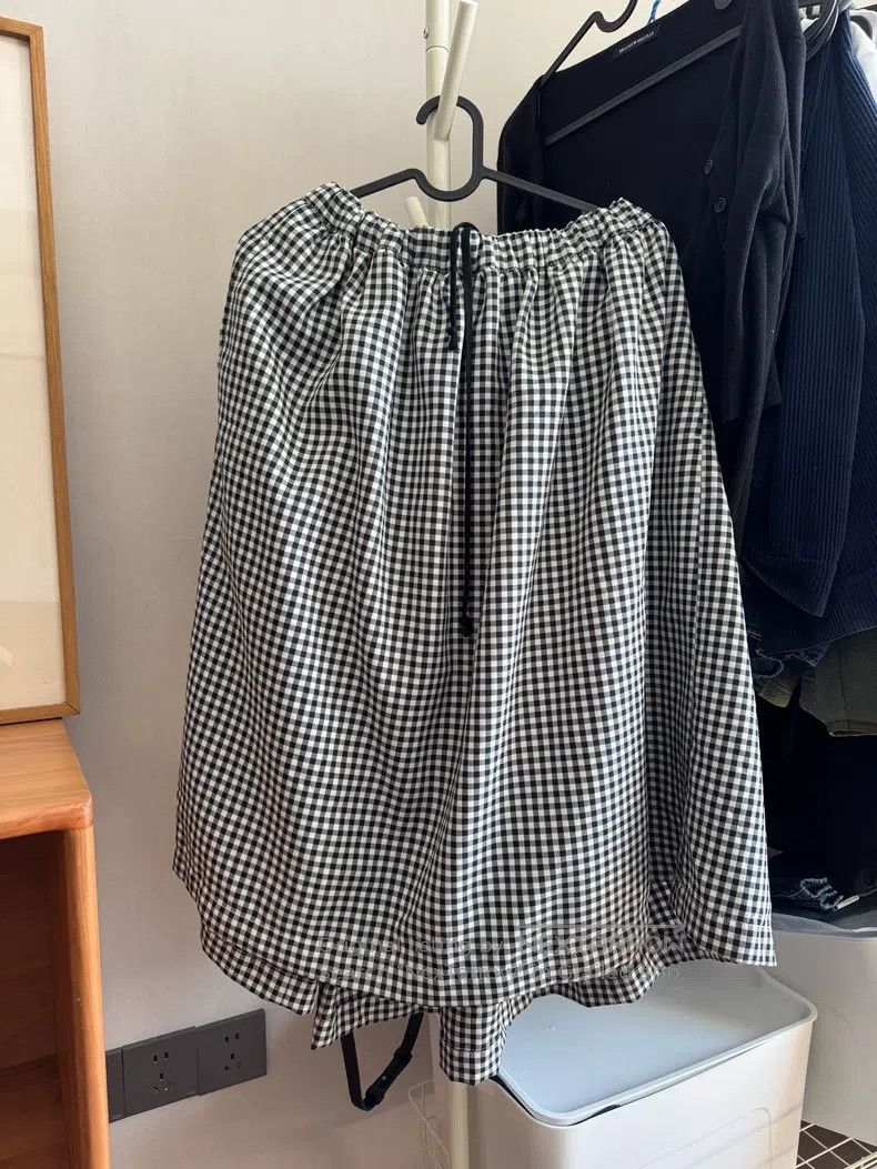 Comme des Garcons Comme Des Garcons size XS Drawstring lattice overskirt Size 23" - 1 Thumbnail