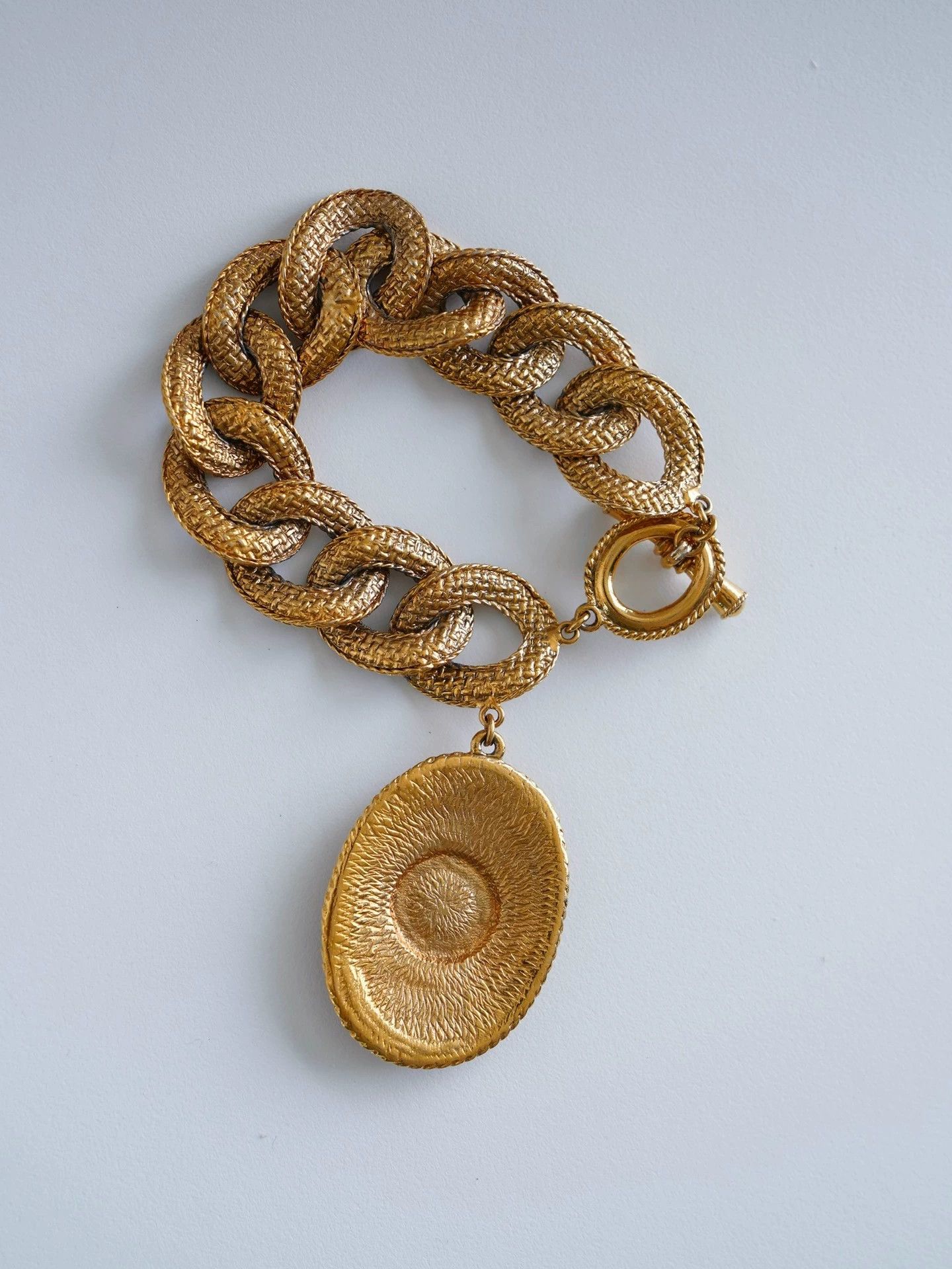 Dior Vintage Dior 1991 SS Gold-Tone CD Bracelet Size ONE SIZE - 9 Thumbnail