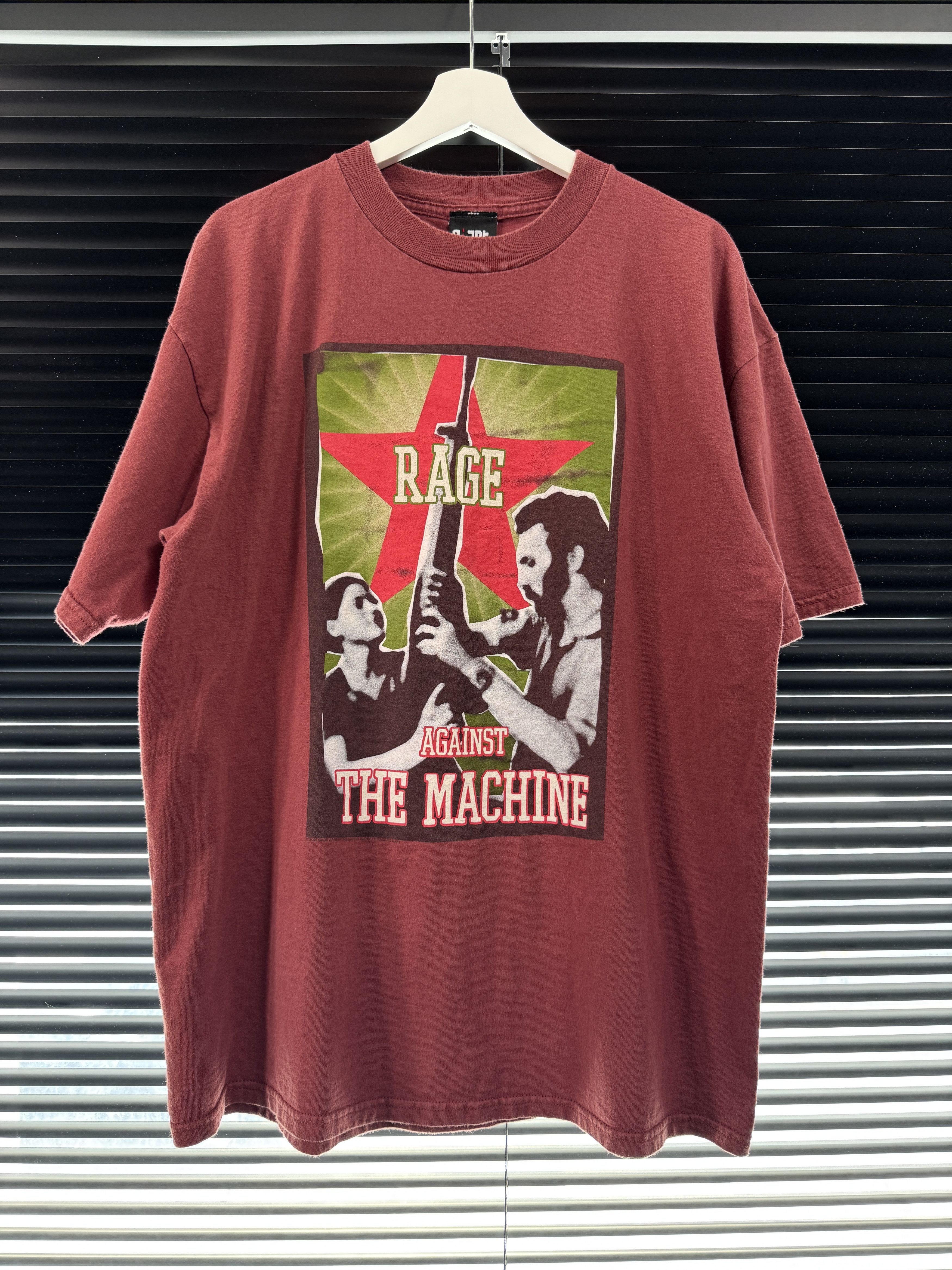 Band Tees Vintage 2000 Rage Against The Machine Shirt Size US XL / EU 56 / 4 - 1 Thumbnail
