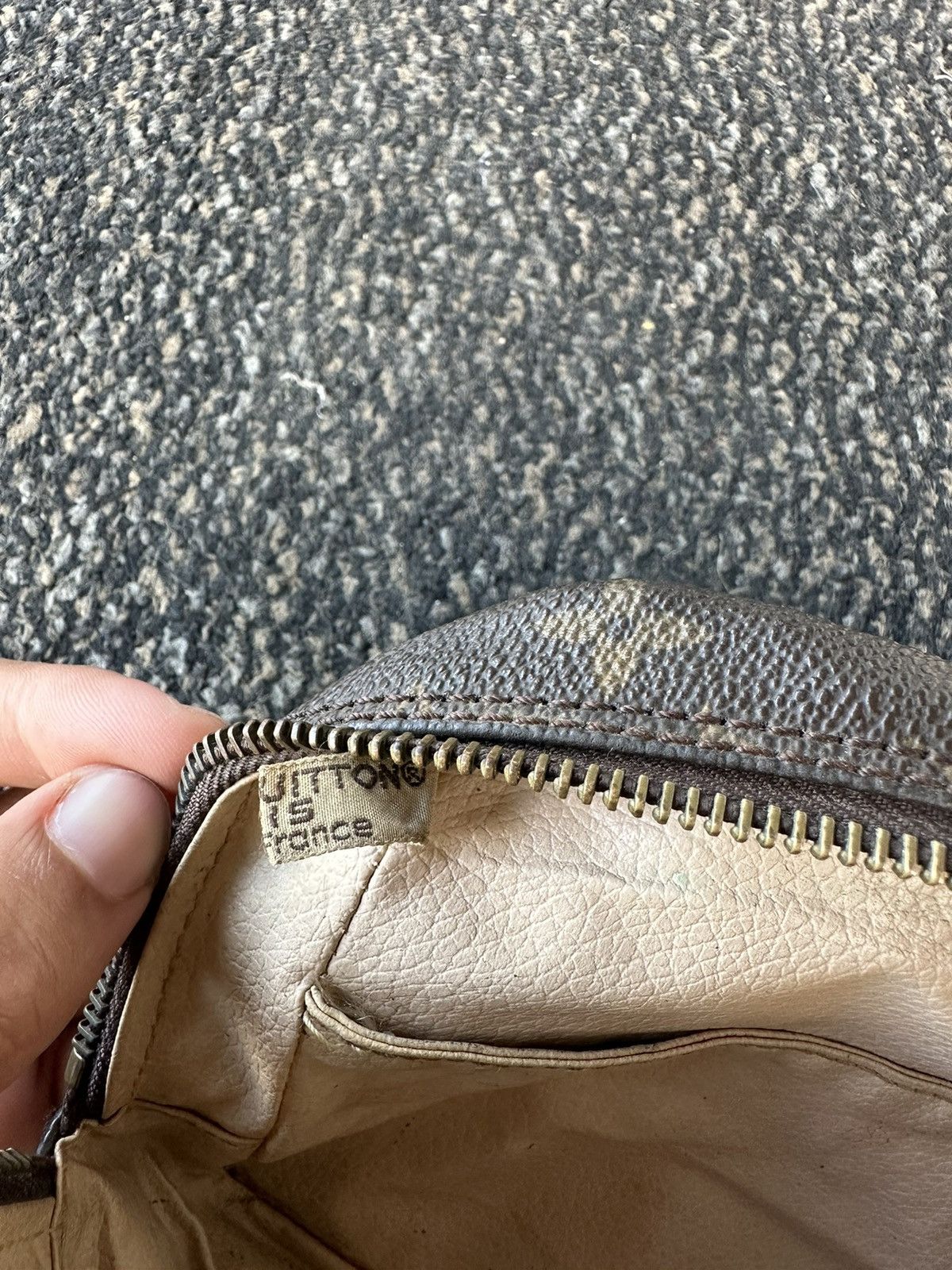 Louis Vuitton Louis Vuitton Vintage Monogram Toiletry Pouch Unisex Size ONE SIZE - 17 Thumbnail
