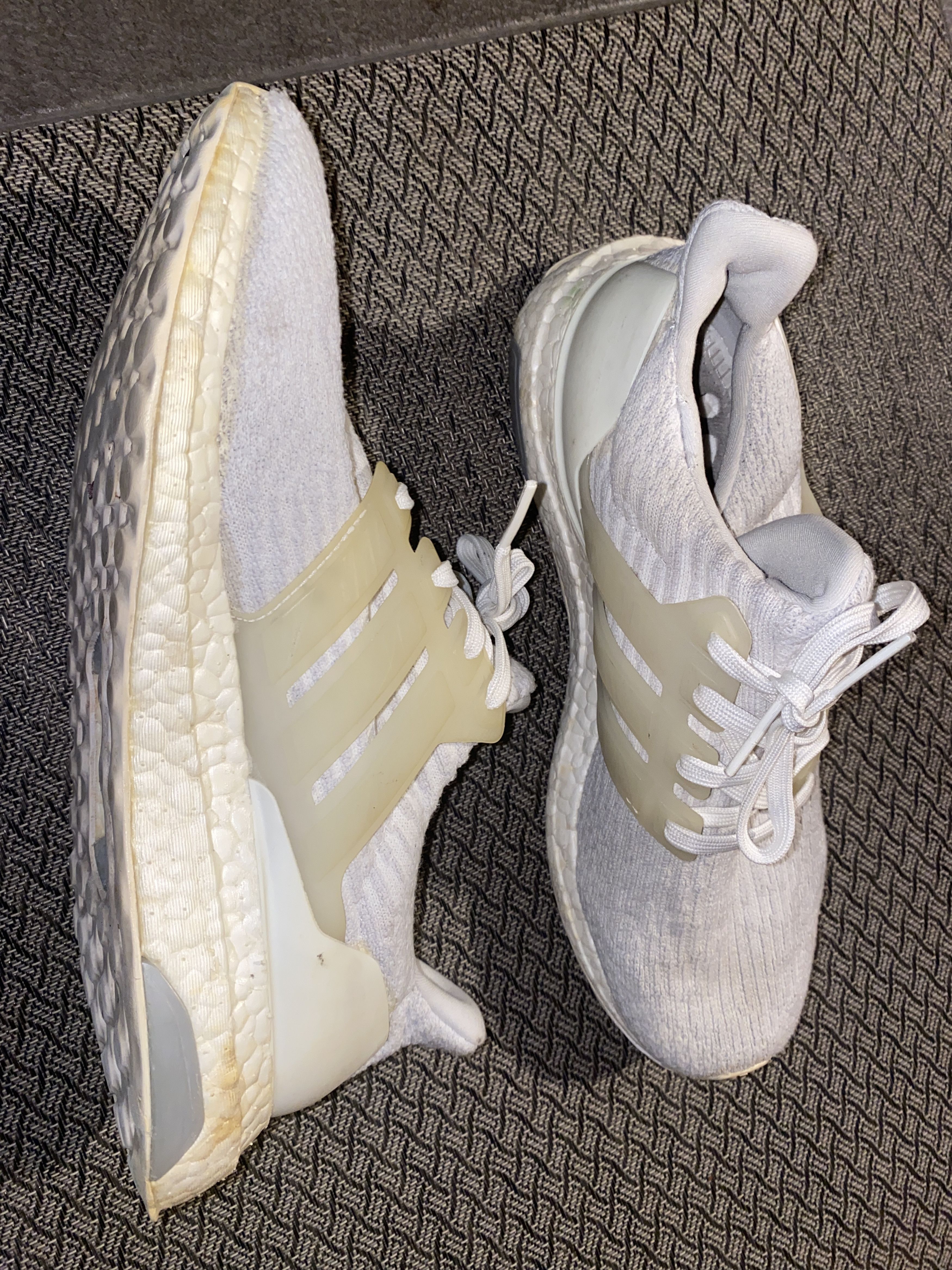 Adidas Adidas Ultra Boost Size US 7 / EU 40 - 5 Thumbnail