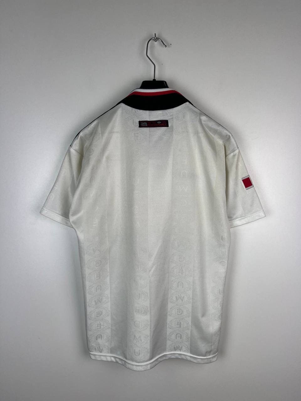 Other Manchester United Umbro 1997/99 tee kids 12/13 years man XS Size US XS / EU 42 / 0 - 2 Thumbnail