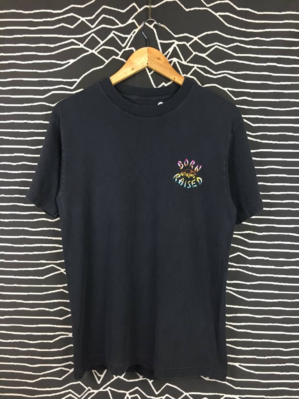 Born X Raised × Vintage Born x Raised Broken Car Graphic Tee Size S Size US S / EU 44-46 / 1 - 5 Thumbnail