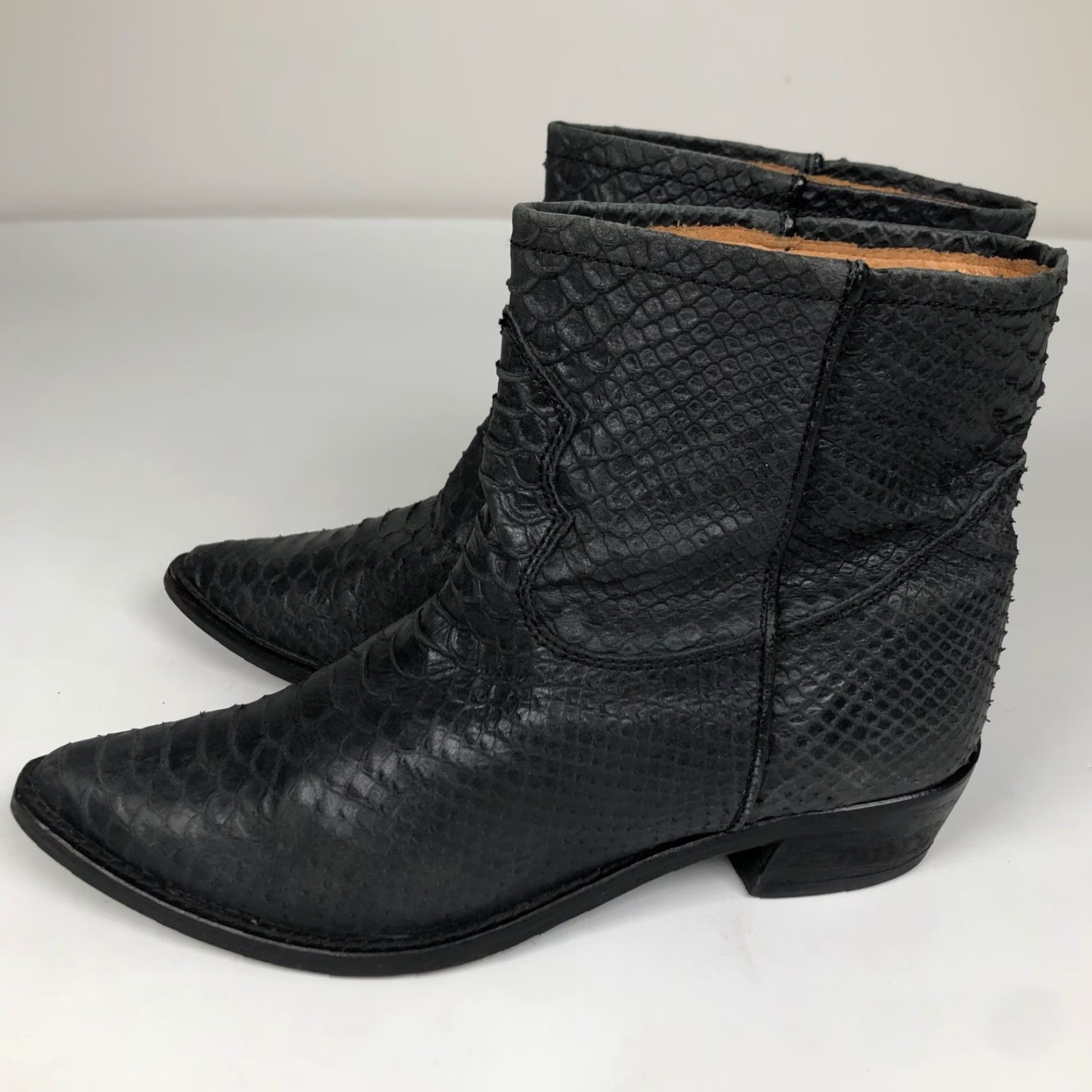 Zara VINTAGE Zara Boots Gray Snake Print Leather Short Boots Spain Size 30" / US 8 / IT 44 - 3 Thumbnail
