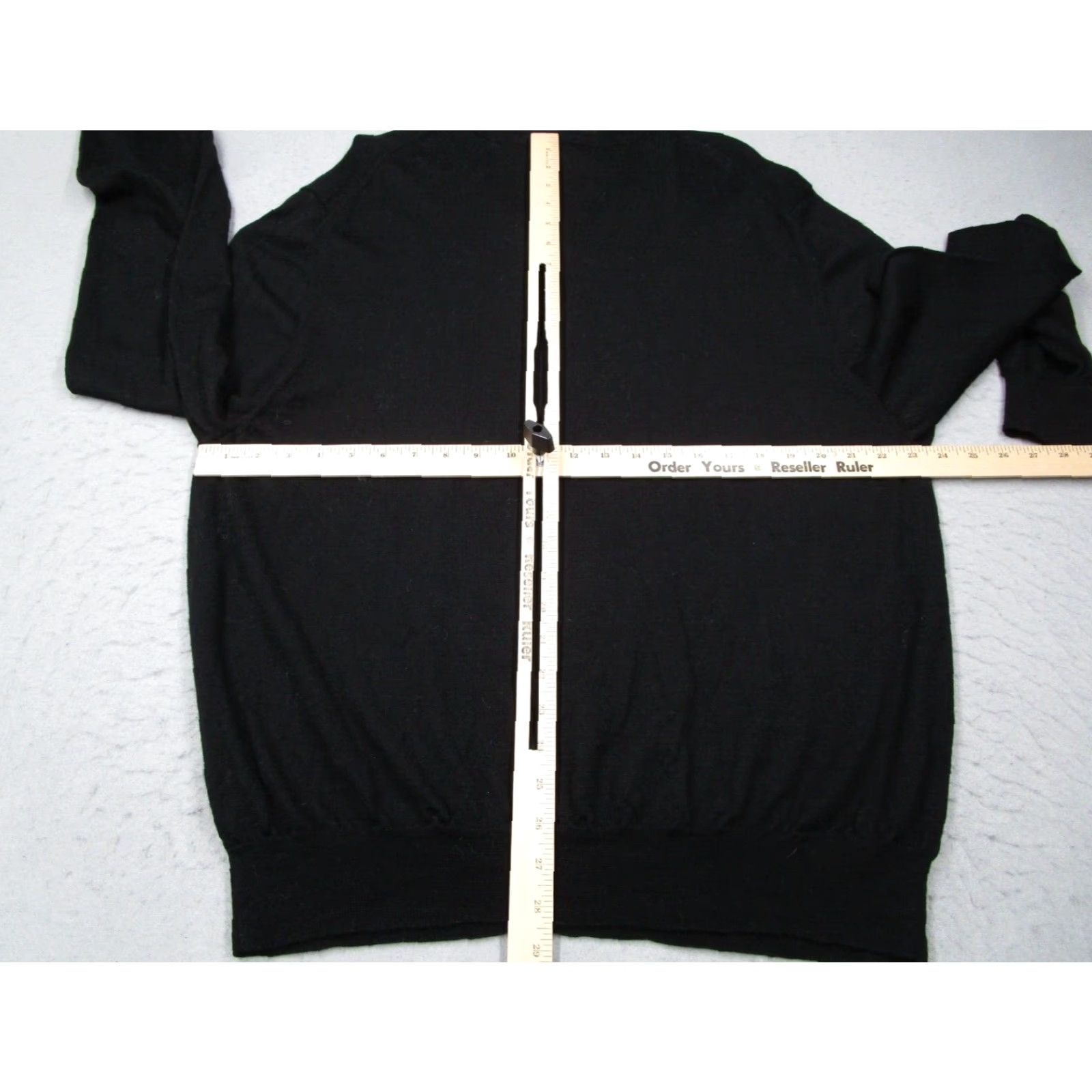 Bloomingdale's VINTAGE Bloomingdale's Men's Sweater Knit Pullover 2XL Black Merino Wool V-Neck All Seasons Size US XXL / EU 58 / 5 - 3 Thumbnail