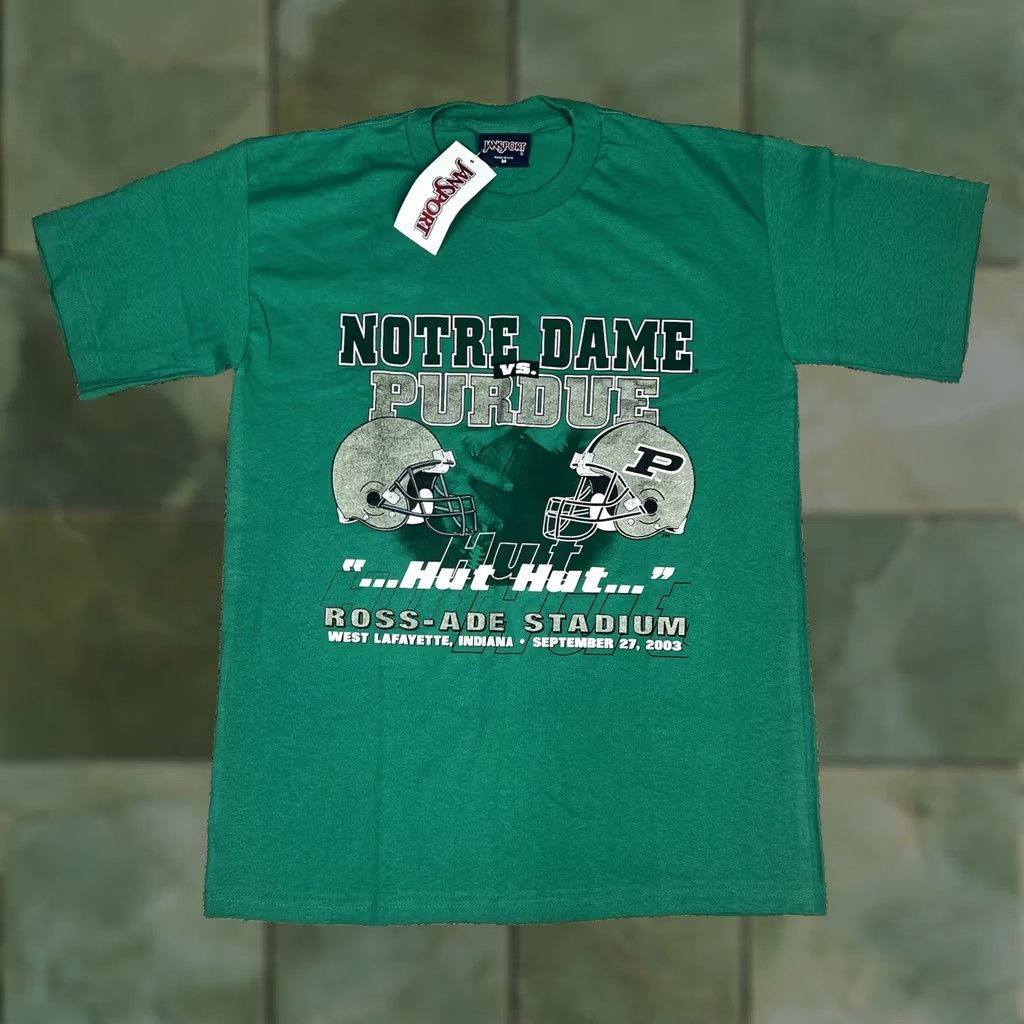 Jansport VINTAGE Jansport T-Shirt Notre Dame vs Purdue College Football Graphic Shirt M Green Mens Size US M / EU 48-50 / 2 - 1 Thumbnail