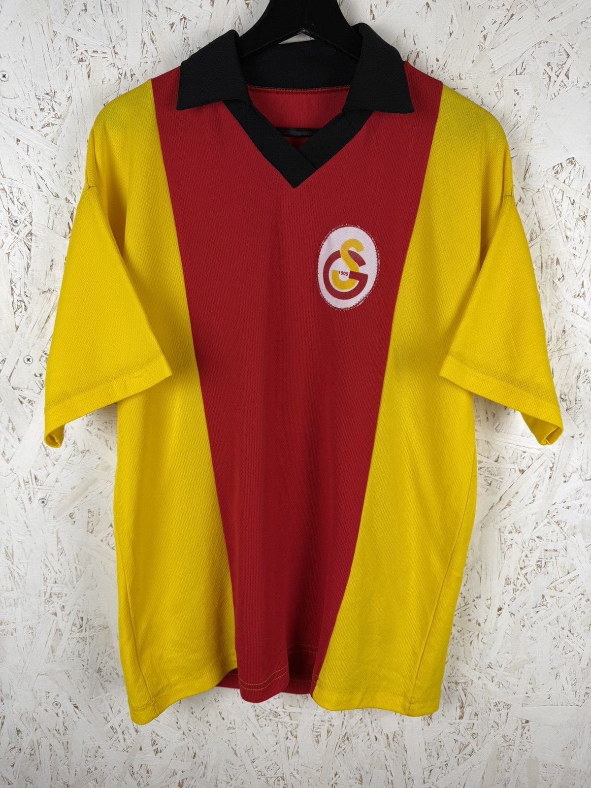 Vintage 80s 90s Galatasaray Retro #10 Handmade Rare Soccer Jersey Size US XL / EU 56 / 4 - 1 Thumbnail