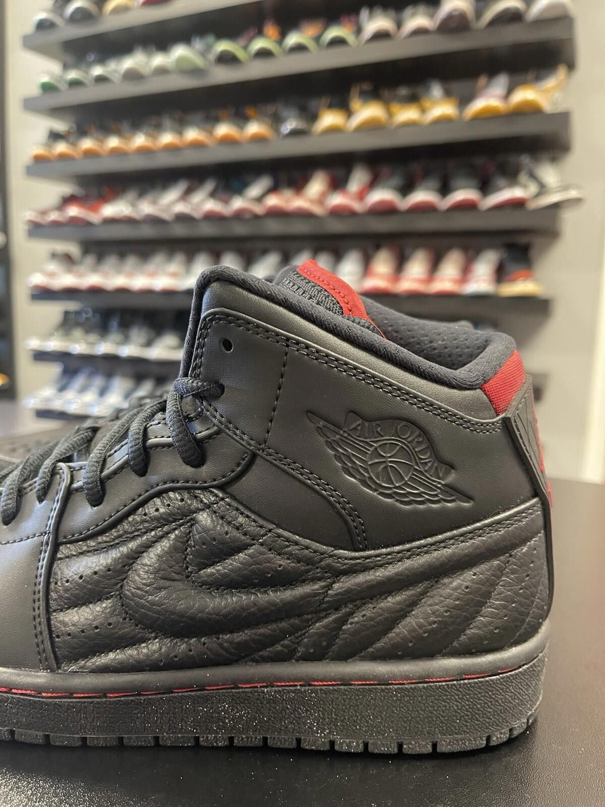 Jordan Brand Size 9 - Nike Air Jordan 1 Retro 99 Bred Last Shot 2014 Size US 9 / EU 42 - 5 Thumbnail