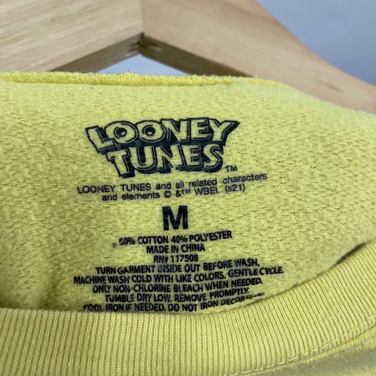 Vintage 🔥Vintage Looney Tune Tweety Big Image Overprint Sweatshirt Size US S / EU 44-46 / 1 - 9 Thumbnail