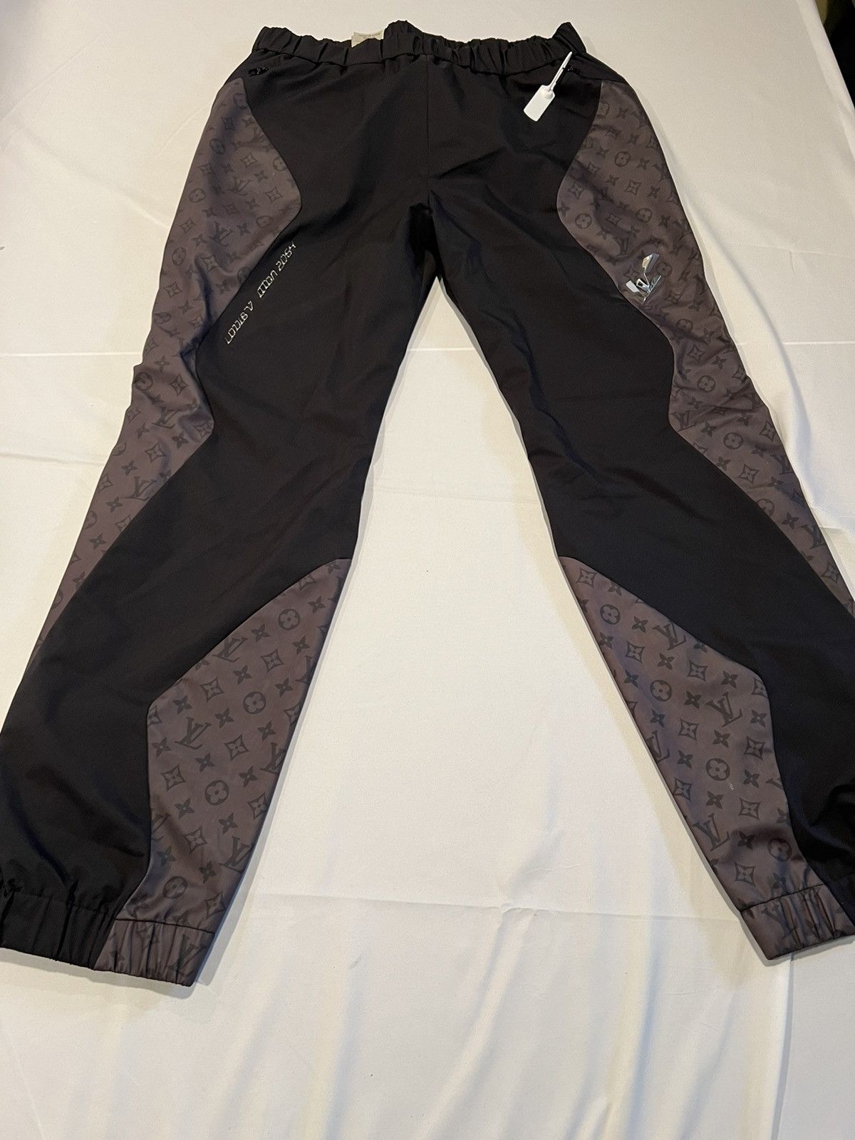 Louis Vuitton 2054 men’s pants. XXL. $2190