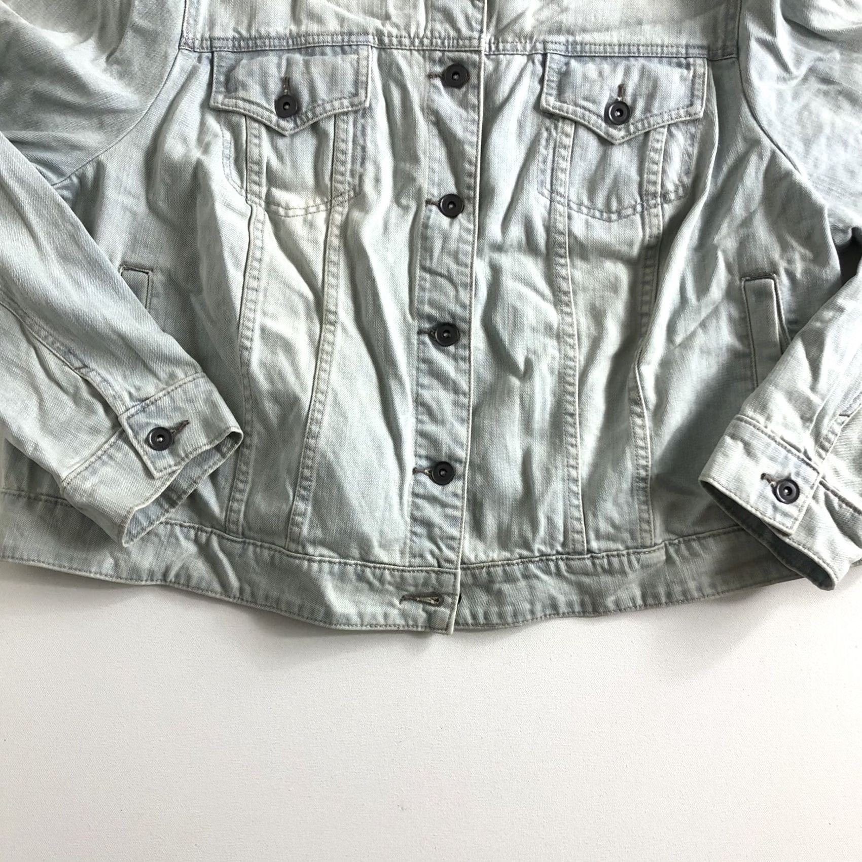 Denime VINTAGE J. C. Penney Denim Trucker Jacket Light Wash Womens 3X Blue Short Sleeve Button-Down Jean Jacket Womens Mens? Size XXL / US 16-18 / IT 52-54 - 5 Thumbnail