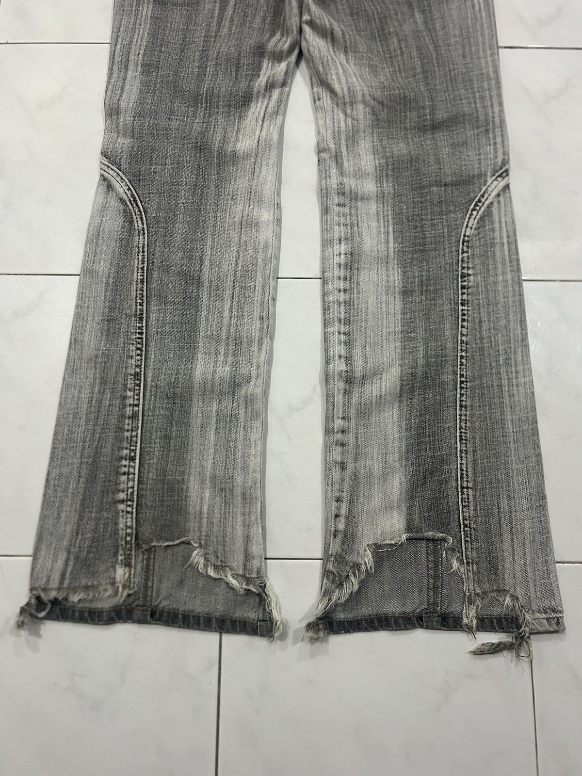 If Six Was Nine Vintage Japanese Mudwash Trashed Printed Faded Flared Jeans Size US 33 - 9 Thumbnail