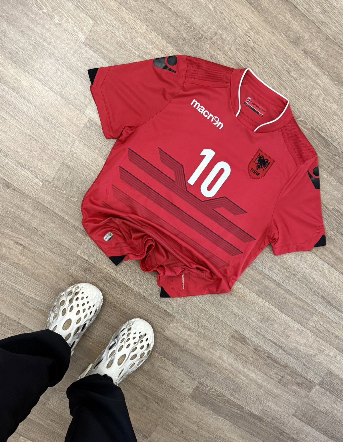 Macron Macron Y2K Albania 2016 Soccer Football Blokecore Jersey Size US M / EU 48-50 / 2 - 1 Thumbnail