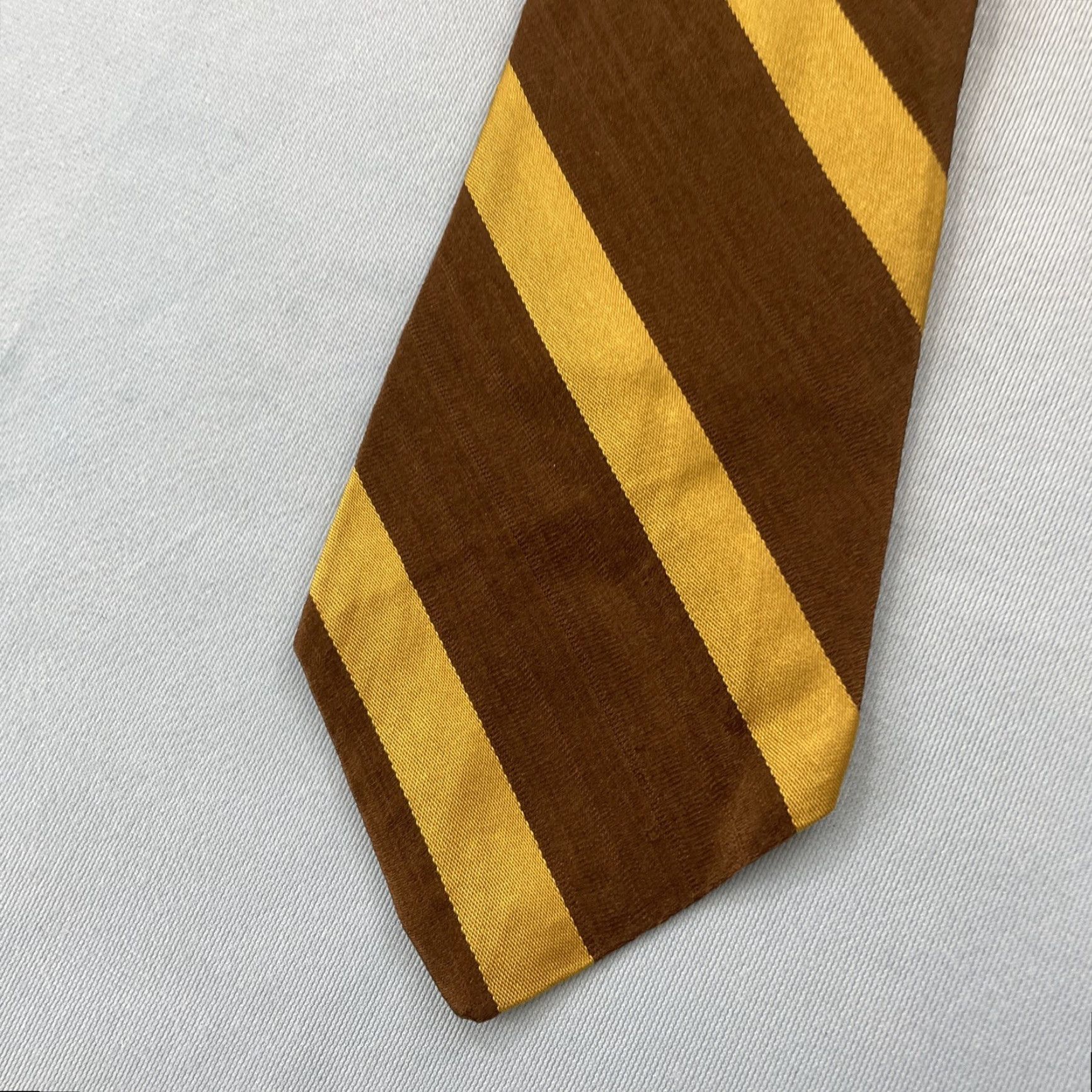 Vintage VINTAGE Lilly Dache All Silk Repp Tie Striped Brown Yellow Retro Mod Ratpack vtg 4x56 Capsule Necktie Mens Tie 57"-60" Brown Yellow Silk Neckwear Size ONE SIZE - 3 Thumbnail