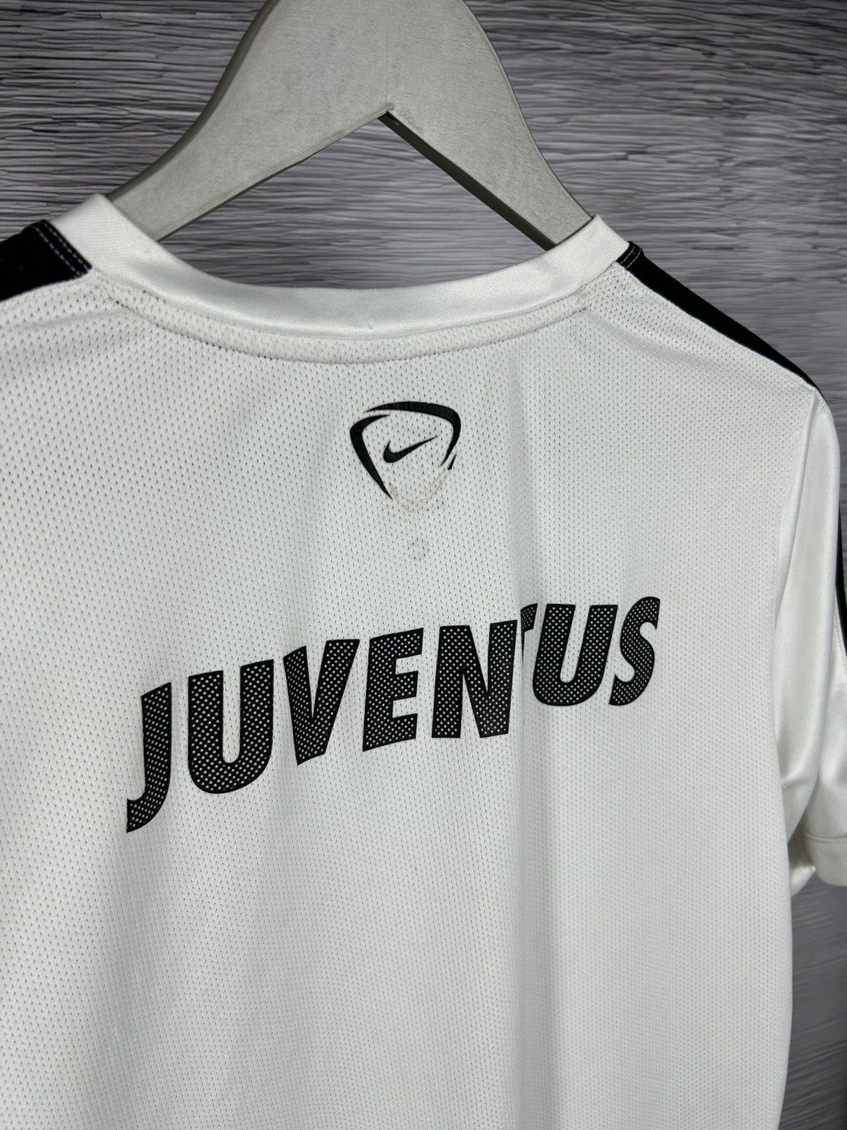 Nike Nike Juventus 14-15 Jersey T-Shirt Size L Size US L / EU 52-54 / 3 - 12 Thumbnail