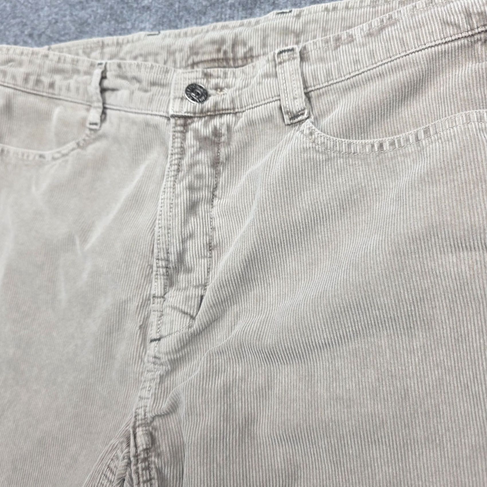 Vintage Gramicci Pants Women's Large Beige Corduroy Straight Leg, Women's (Size 36) — image 3 of 6