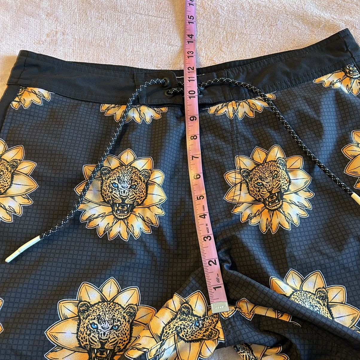 Other Lost black board surf shorts leopard flower print size 32 Size US 32 / EU 48 - 9 Thumbnail