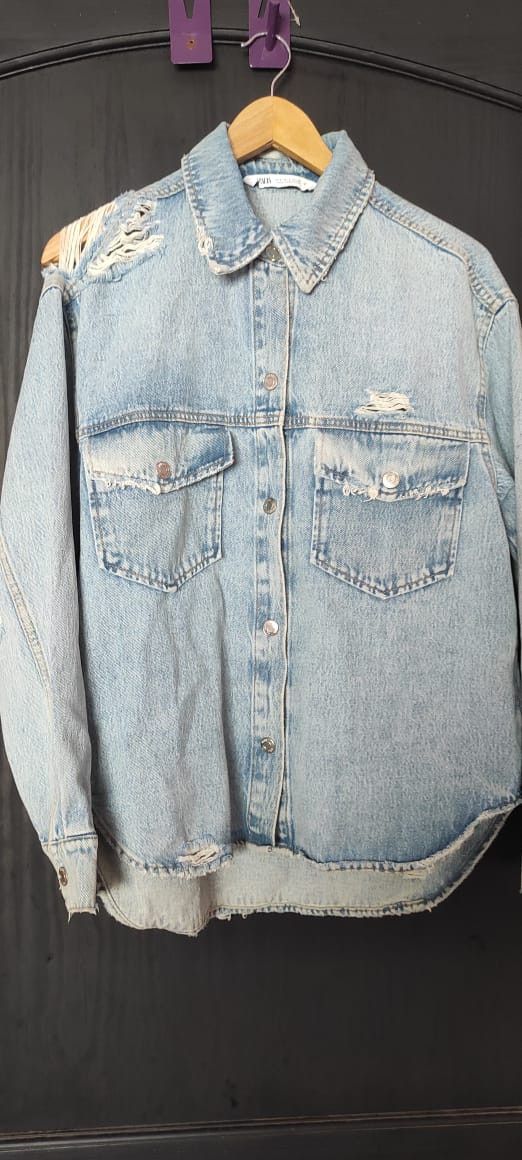 Zara Zara Denim Distressed Ripped Light Blue Jean Jacket Size S Size US S / EU 44-46 / 1 - 9 Thumbnail