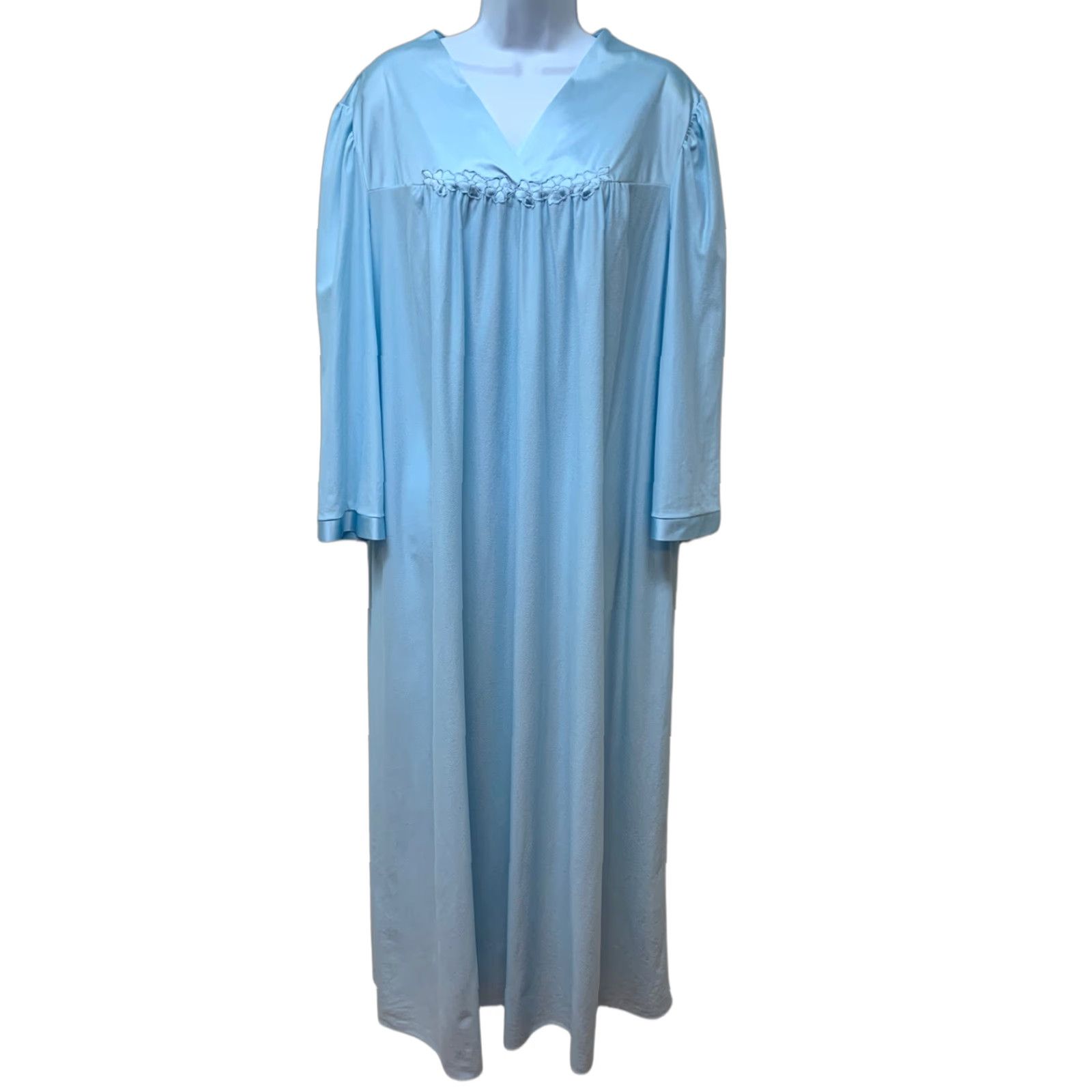 Vintage VINTAGE Vanity Fair Nightgown Brushed Nylon 2XL XXL Cottagecore Blue Made USA Nightgown Womens Size ONE SIZE - 1 Thumbnail