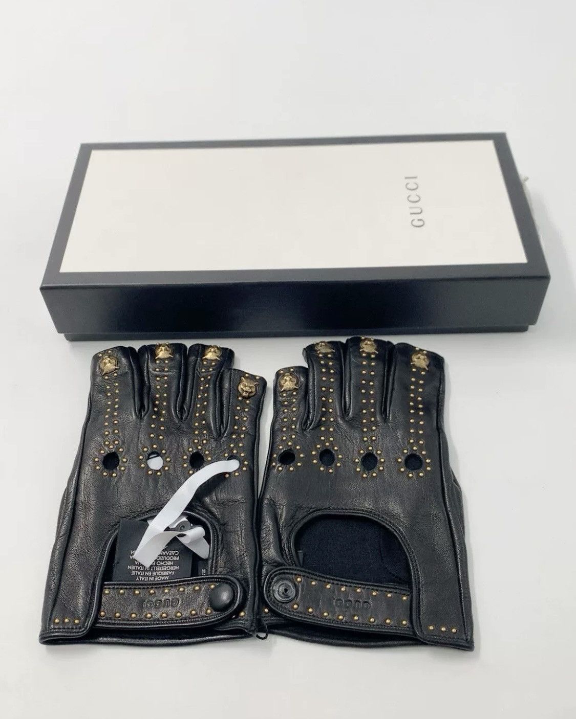 image of Gucci Runway Leather Gloves in Black, Men's