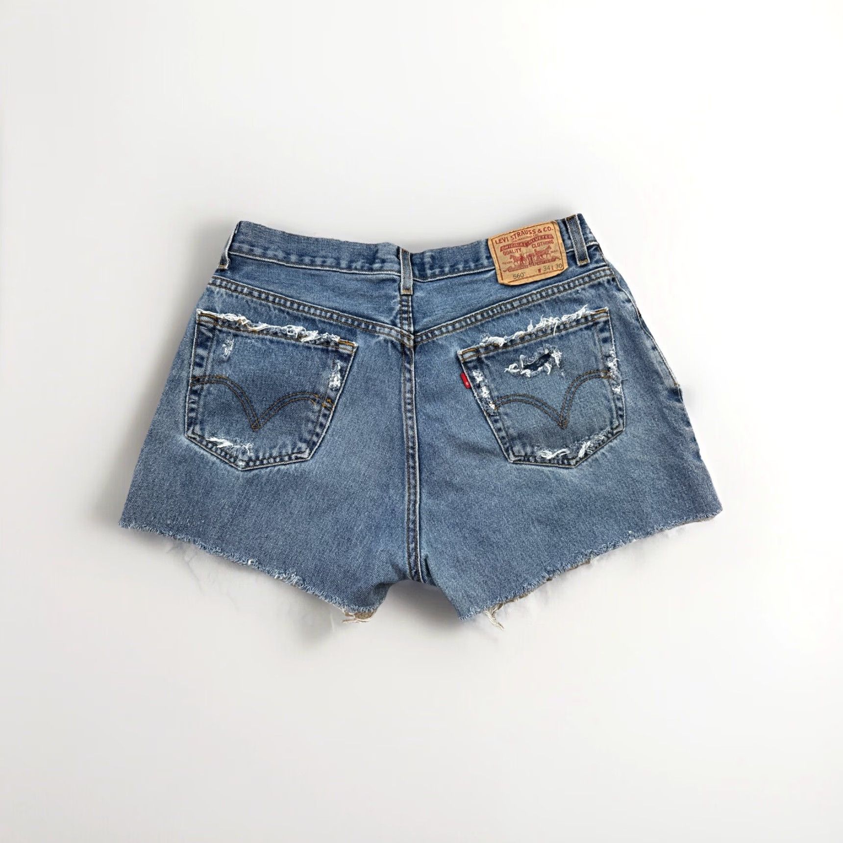 Levi's VINTAGE Levi's 560 Relaxed Denim Blue Jean Shorts High Rise 14/33 Cut Off 90s Womens Shorts Jeans Size 36" / US 14 / IT 50 - 3 Thumbnail