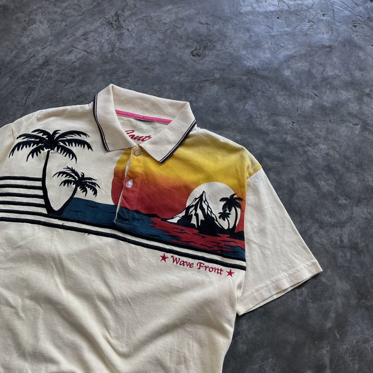 Vintage Spiritual wave front poloshirt Size US M / EU 48-50 / 2 - 4 Thumbnail