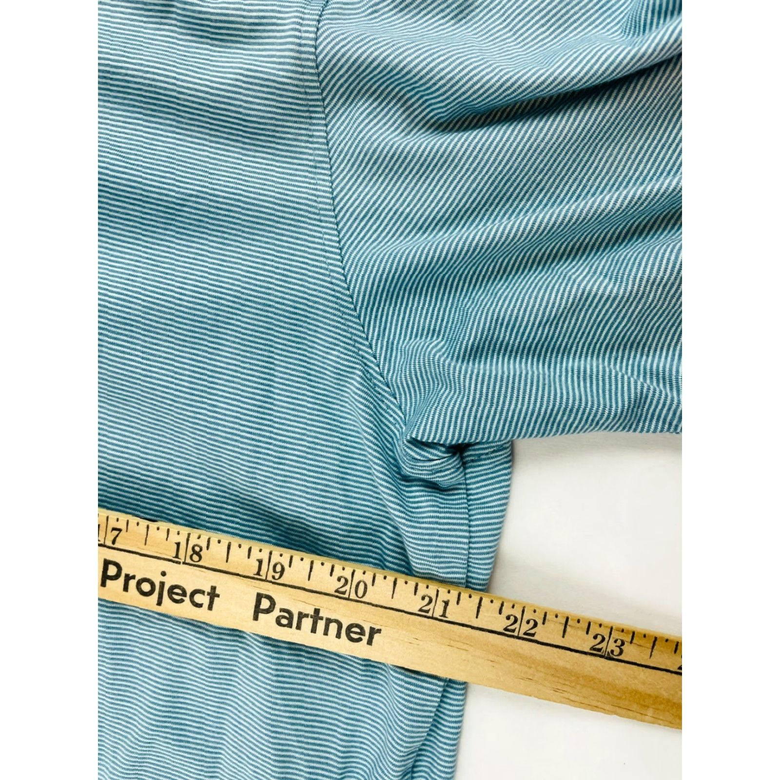 Van Heusen Van Heusen Polo Shirt Men's Size Medium Blue Striped Short Sleeve Classic Fit Shirt Size US M / EU 48-50 / 2 - 4 Thumbnail