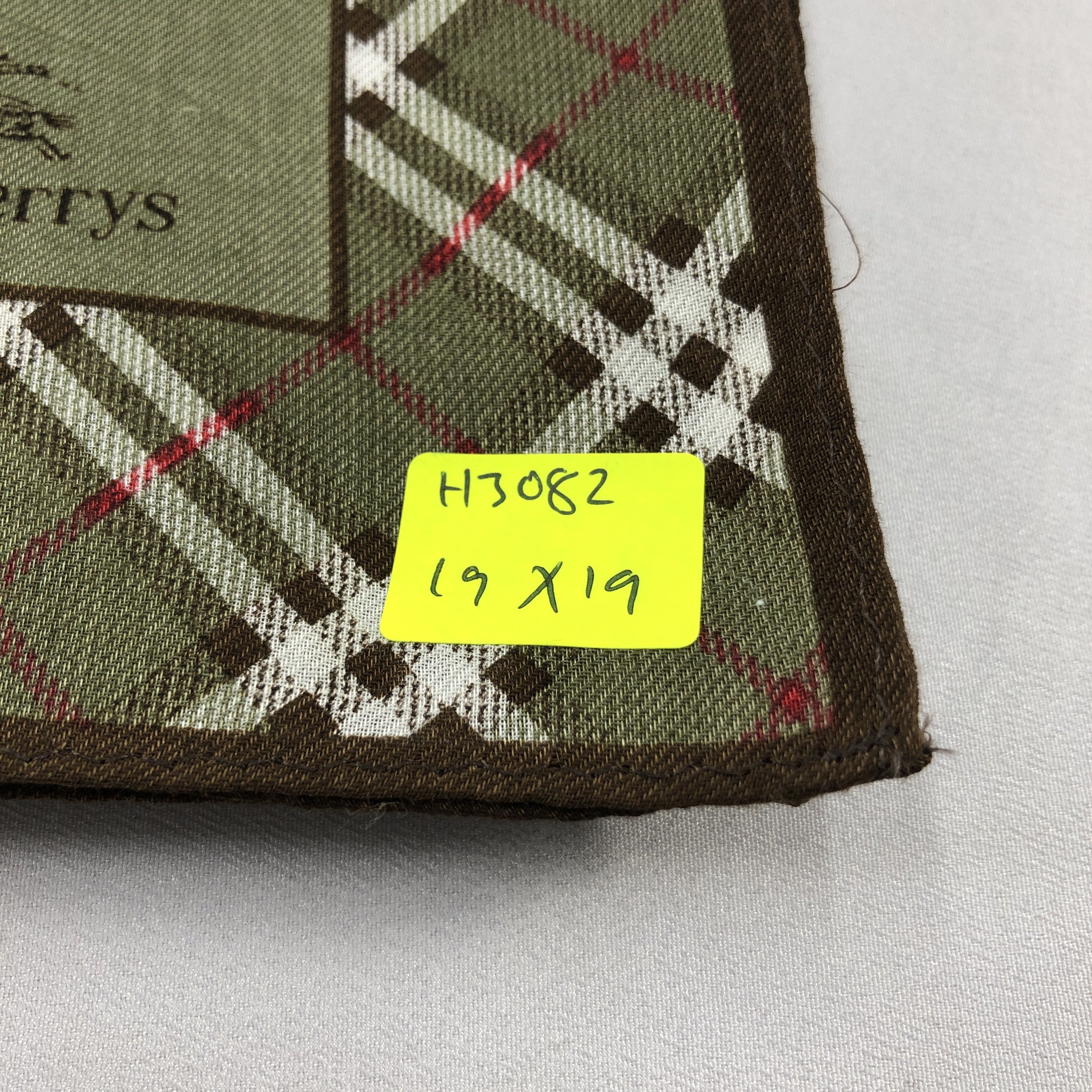 Burberry Burberry Handkerchief Neckerchief Bandana H3077 Size ONE SIZE - 11 Thumbnail