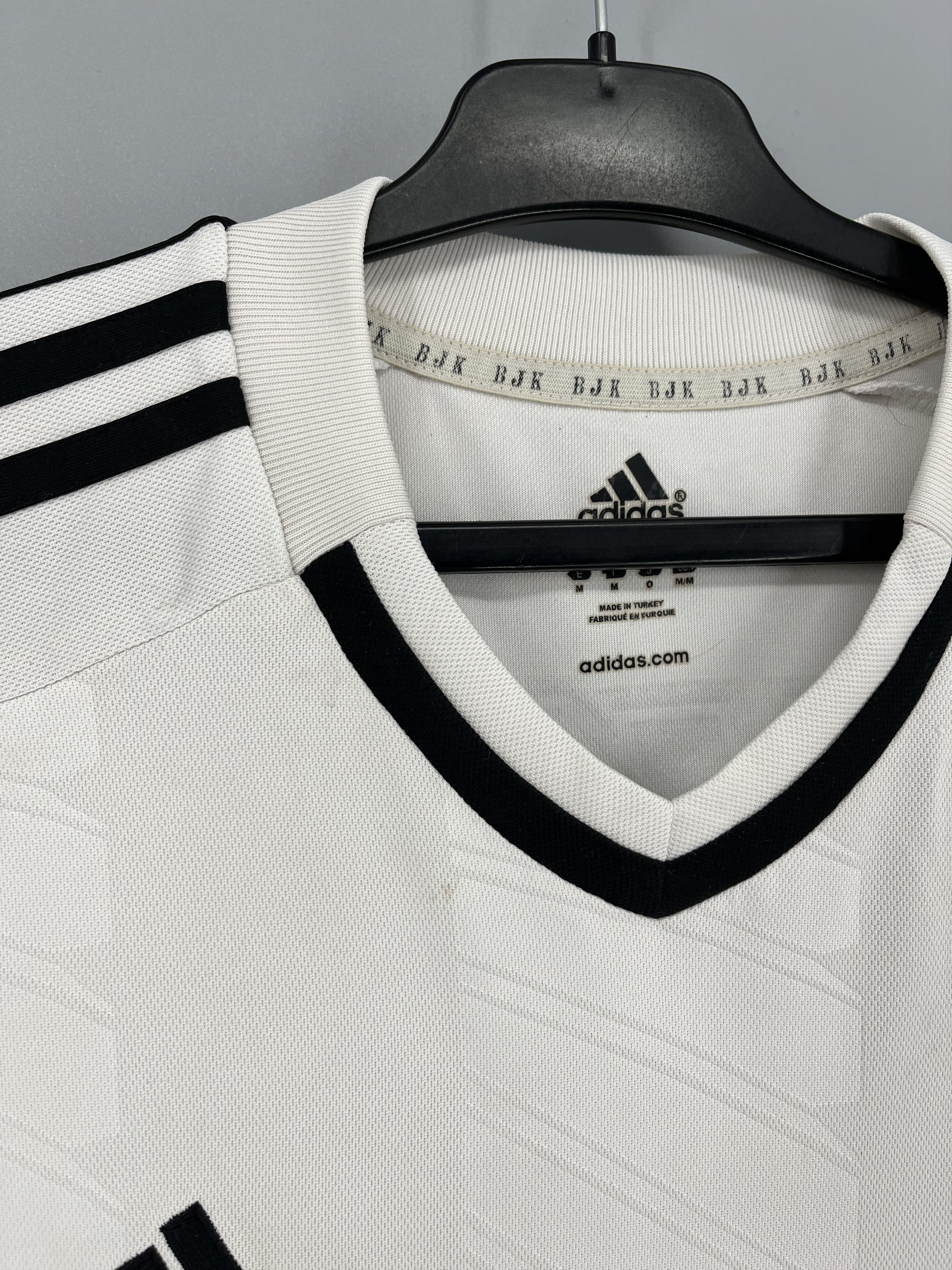 Adidas Beşiktaş 2013 2014 #13 TOLGA Home Football Jersey Adidas Size US M / EU 48-50 / 2 - 6 Thumbnail