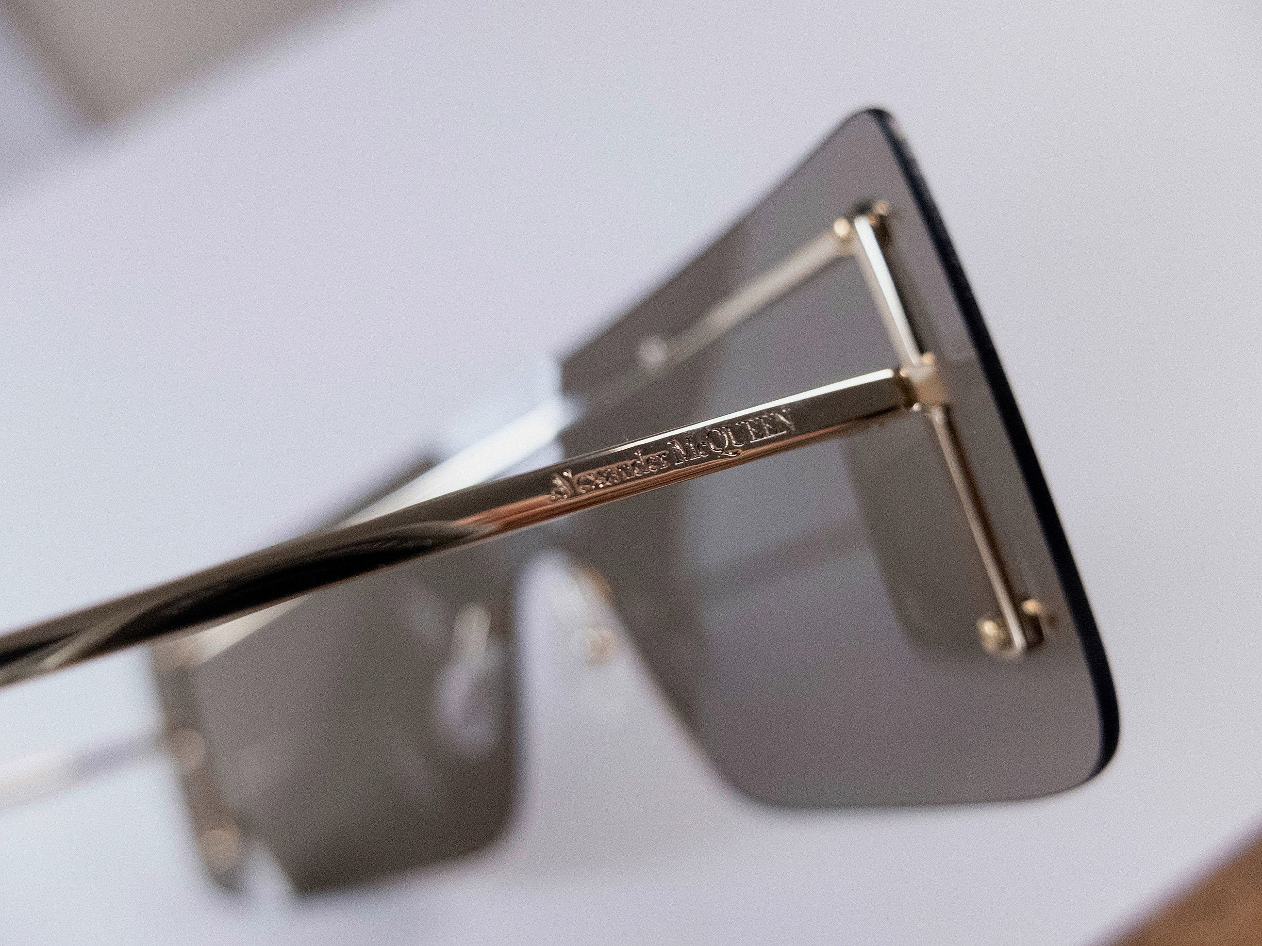 Alexander McQueen ALEXANDER MCQUEEN Spike Studs metal mask sunglasses Size ONE SIZE - 7 Thumbnail