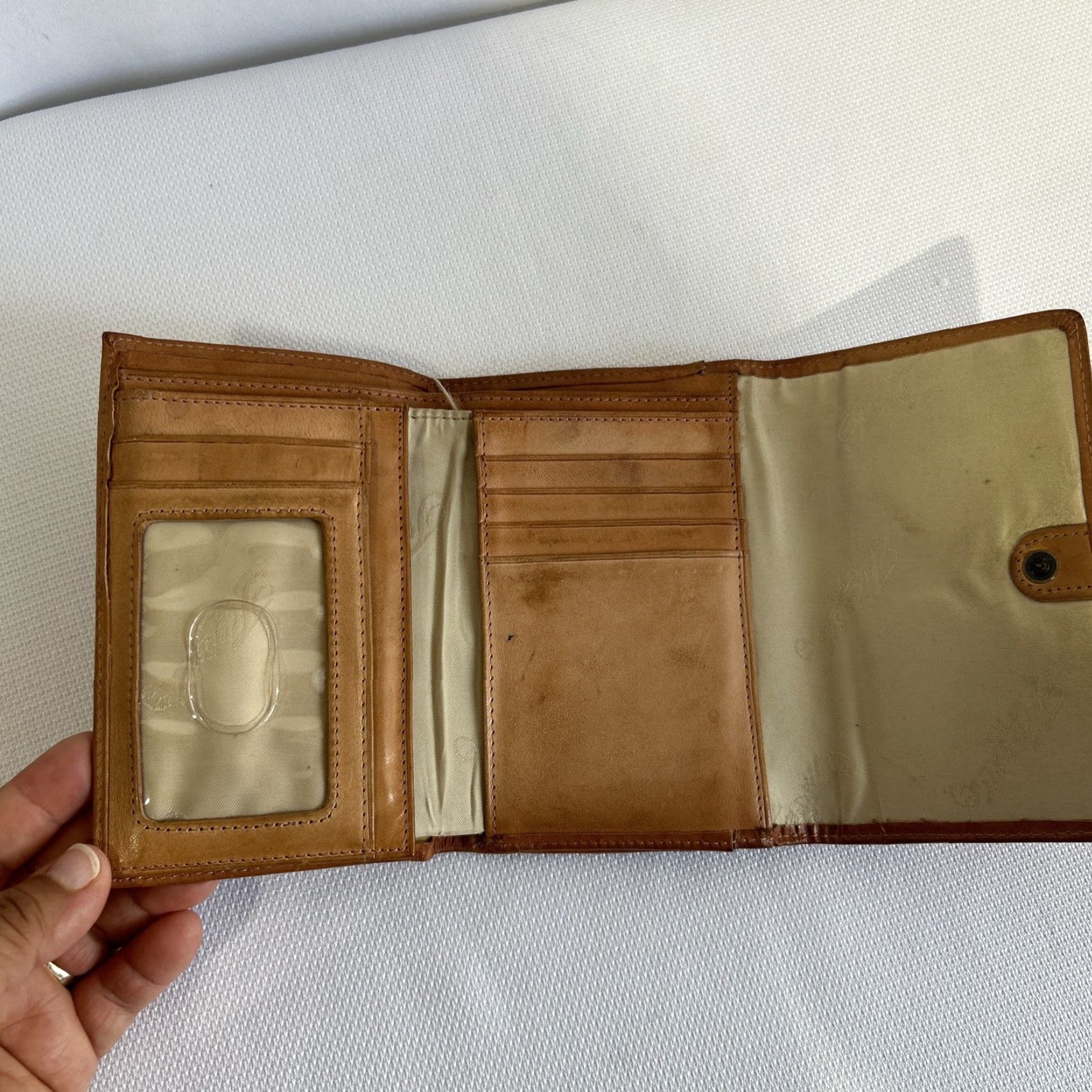 Fossil Fossil Wallet Tooled Tri-fold Floral Brown Leather Wallet Women 90s Bohemian Flower Hippie Western Boho Credit Card Folding Brown Wallet Size ONE SIZE - 6 Thumbnail