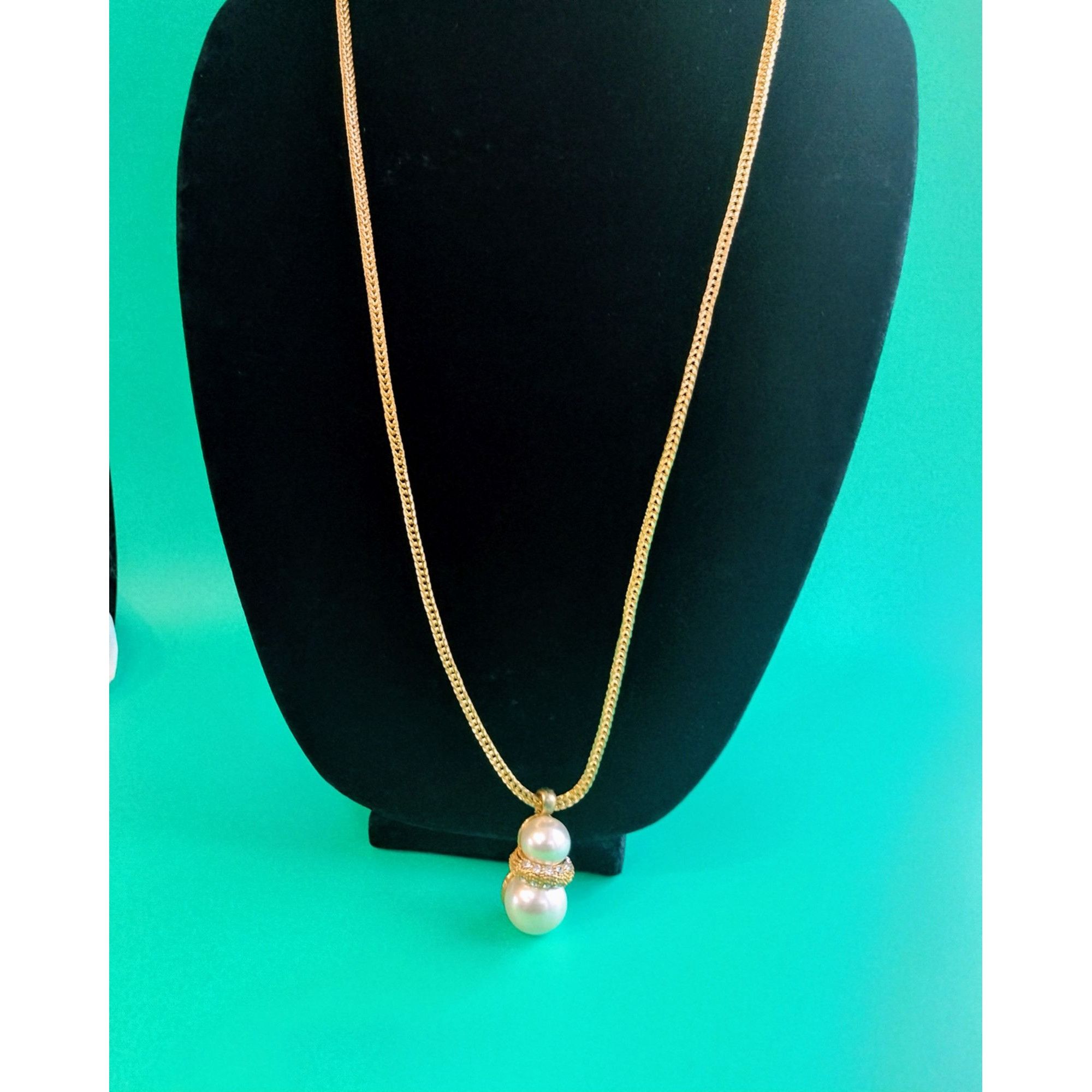 Other Vintage Gold Tone Necklace Magnetic Clasp Double Faux Pearl Size ONE SIZE - 15 Thumbnail