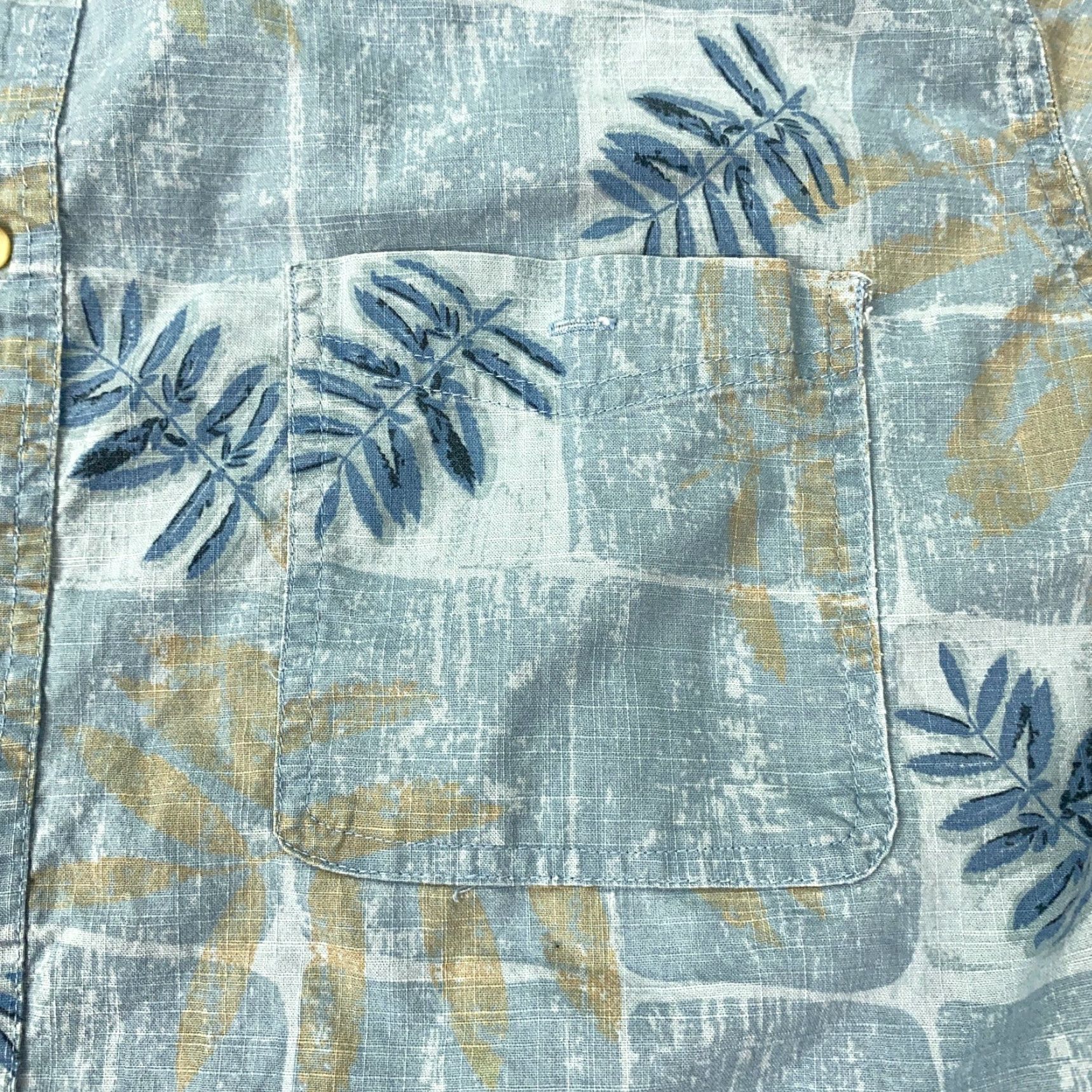 Vintage VINTAGE St. John's Bay Shirt Large Blue Trekker Crosshatch Hawaiian Short Sleeve Shirt Size US L / EU 52-54 / 3 - 2 Thumbnail