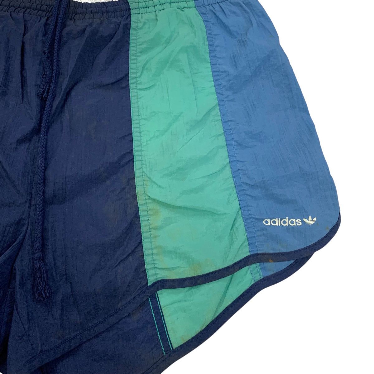 Vintage Vintage Adidas Short Pant Size US 36 / EU 52 - 3 Thumbnail