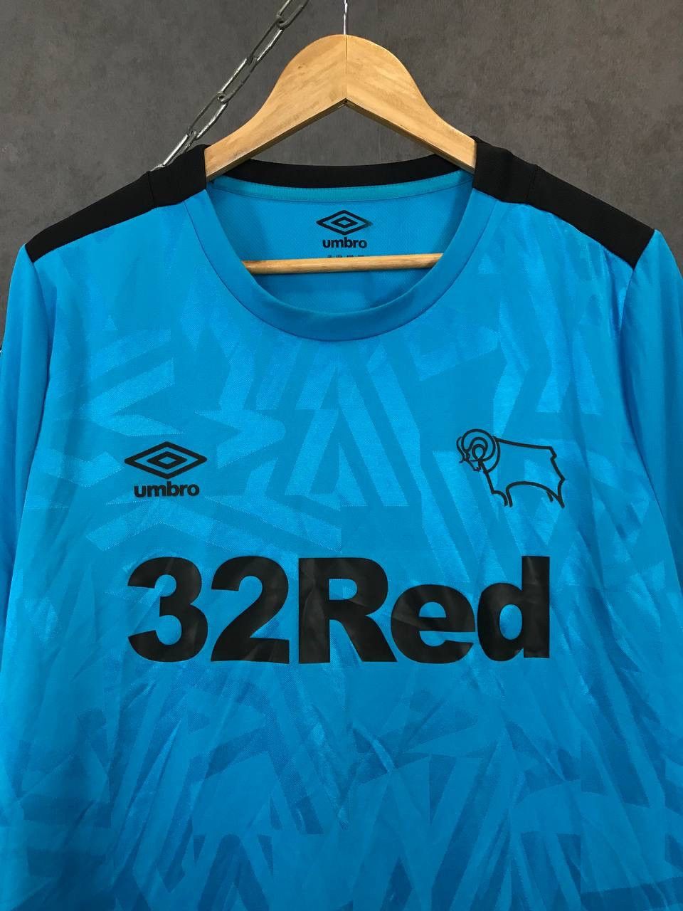 Umbro Derby County soccer jersey umbro sportwear tee Size US XXL / EU 58 / 5 - 2 Thumbnail