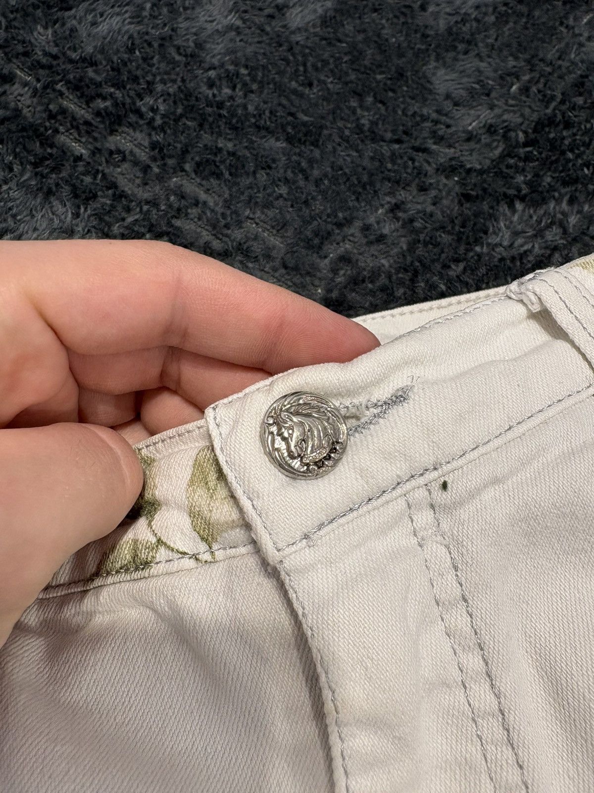 Roberto Cavalli Vintage Roberto Cavalli Flowers Rare Jeans Size 30" / US 8 / IT 44 - 13 Thumbnail