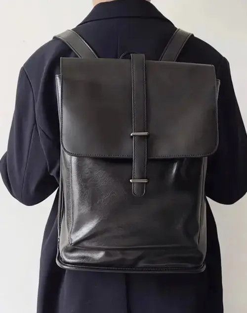 VIBE Haseki x Miyo Retro fashion pu leather usb port backpack y2k Size ONE SIZE - 1 Thumbnail
