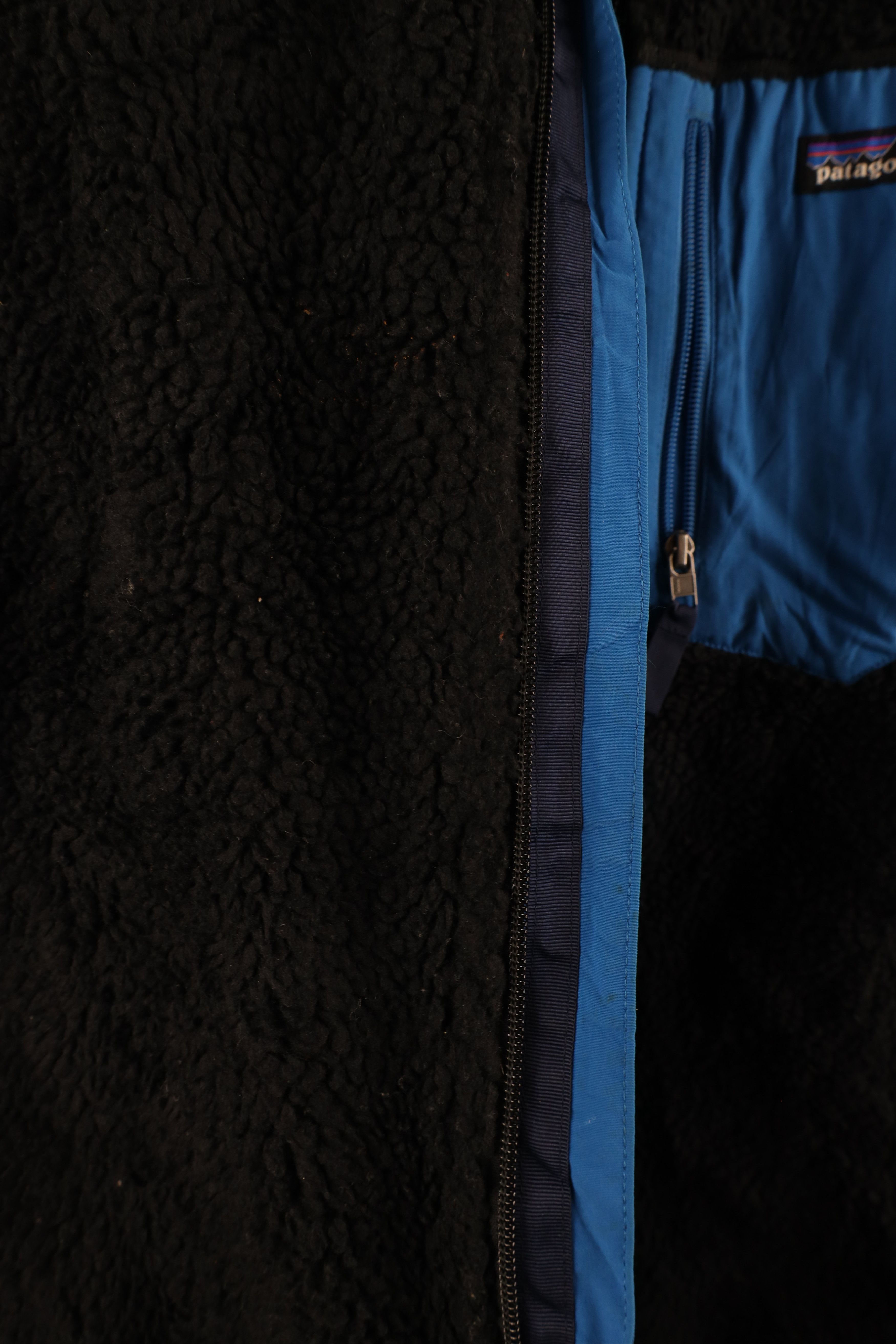 Patagonia × Vintage Patagonia Retro-X Deep Pile Fleece Vest Jacket Black Blue Size US L / EU 52-54 / 3 - 10 Thumbnail